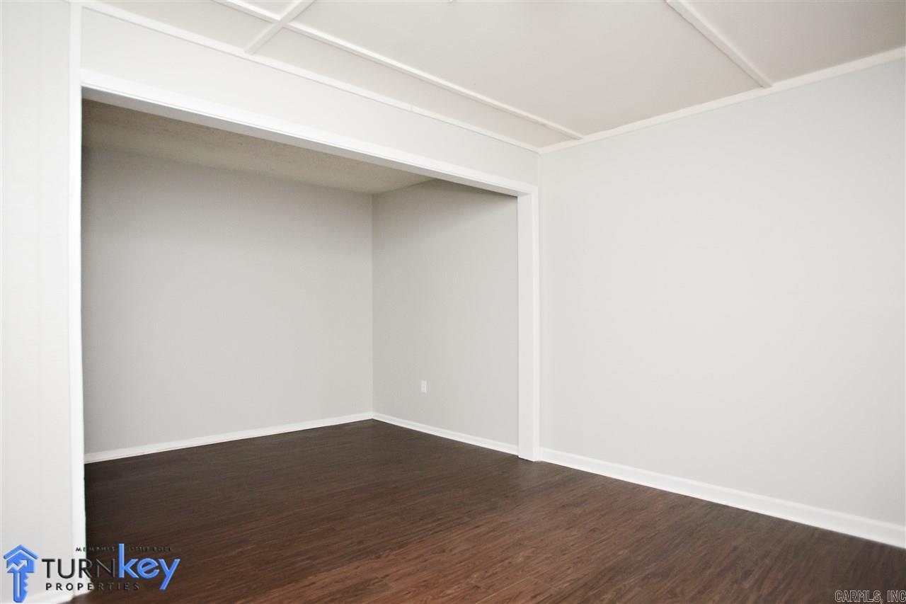 American Manor - Residential Lease