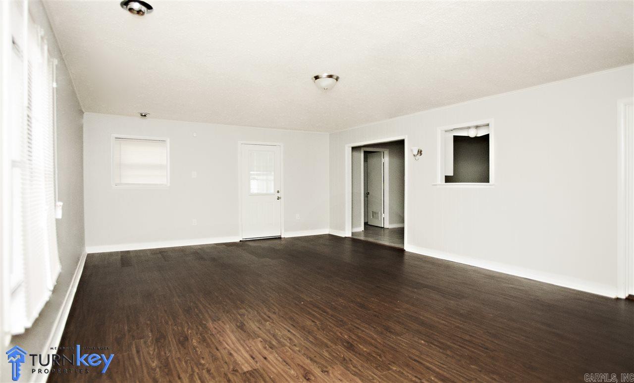 American Manor - Residential Lease