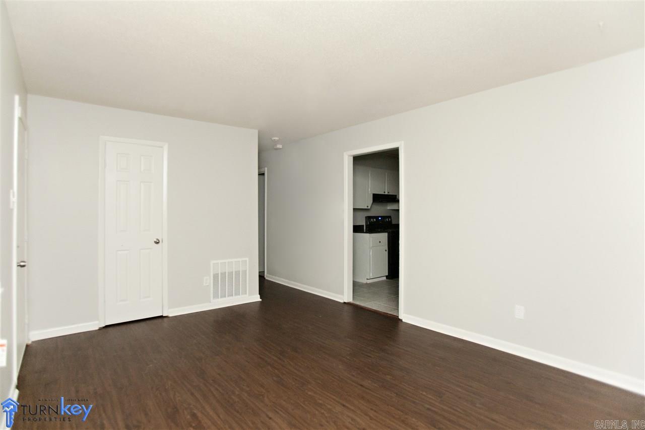 American Manor - Residential Lease