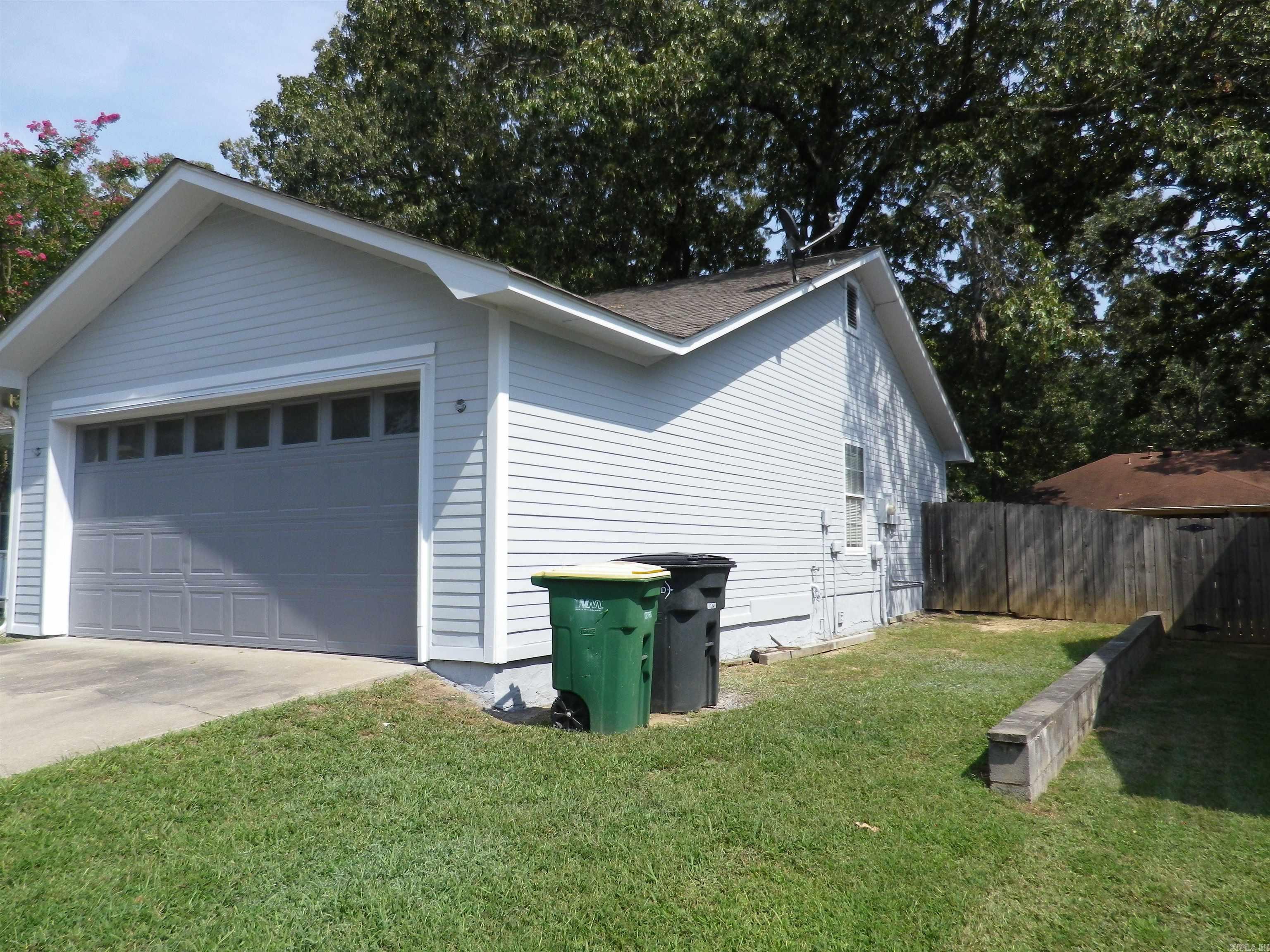 WESTLAKE - Residential