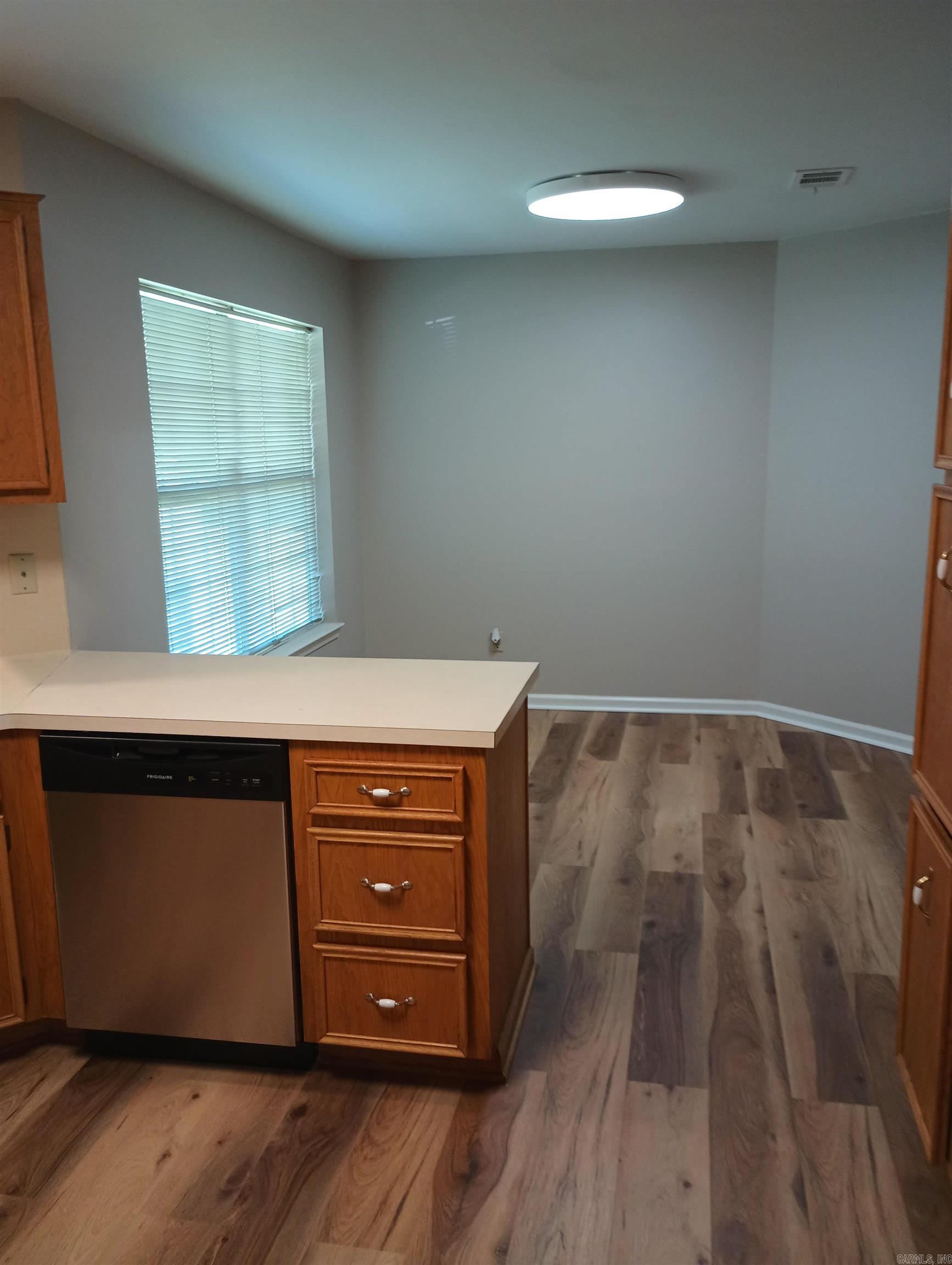 WESTLAKE - Residential