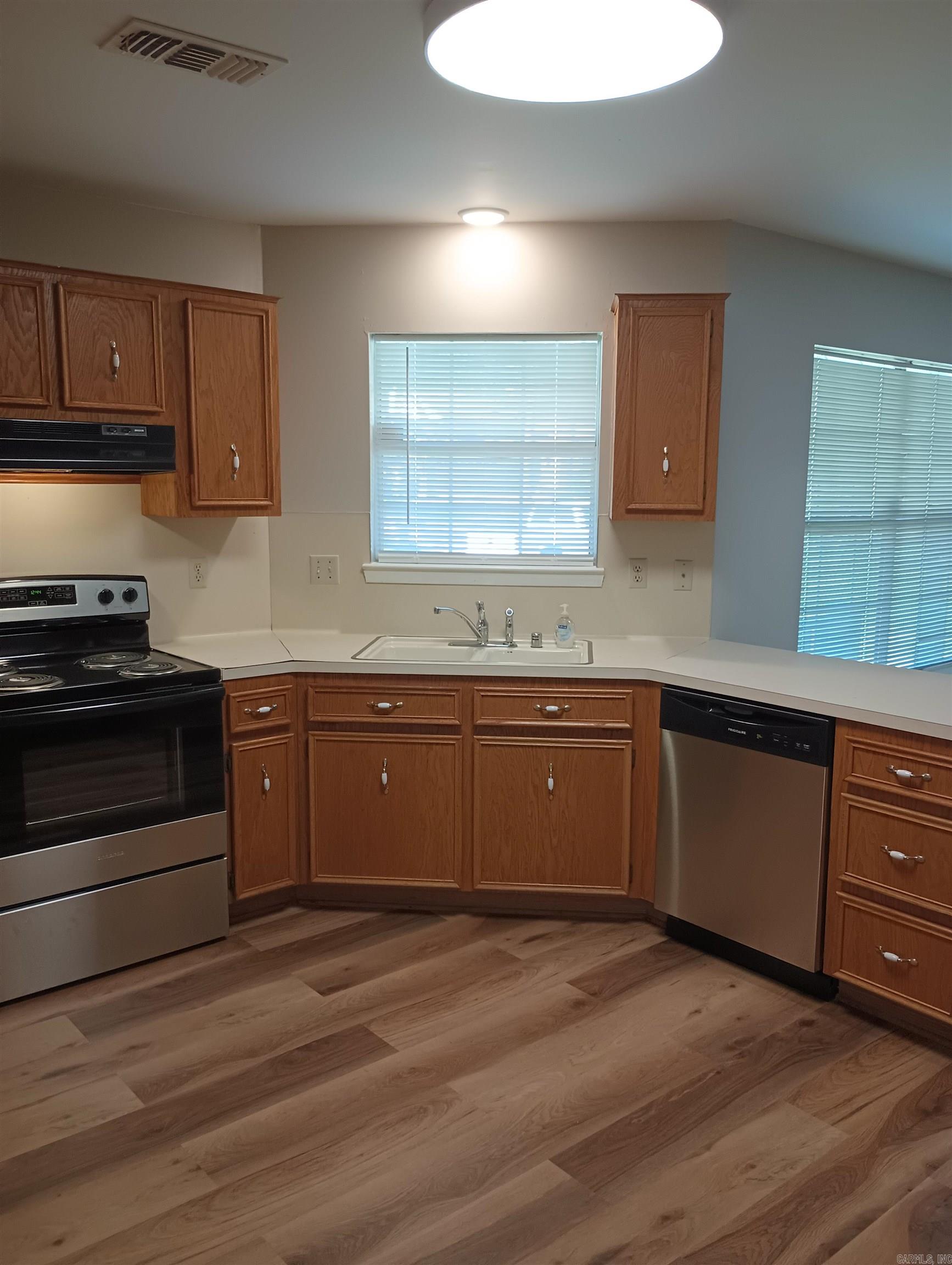 WESTLAKE - Residential