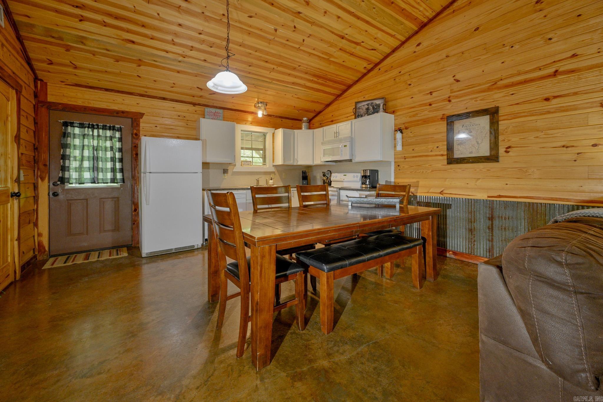 Board Camp - Residential