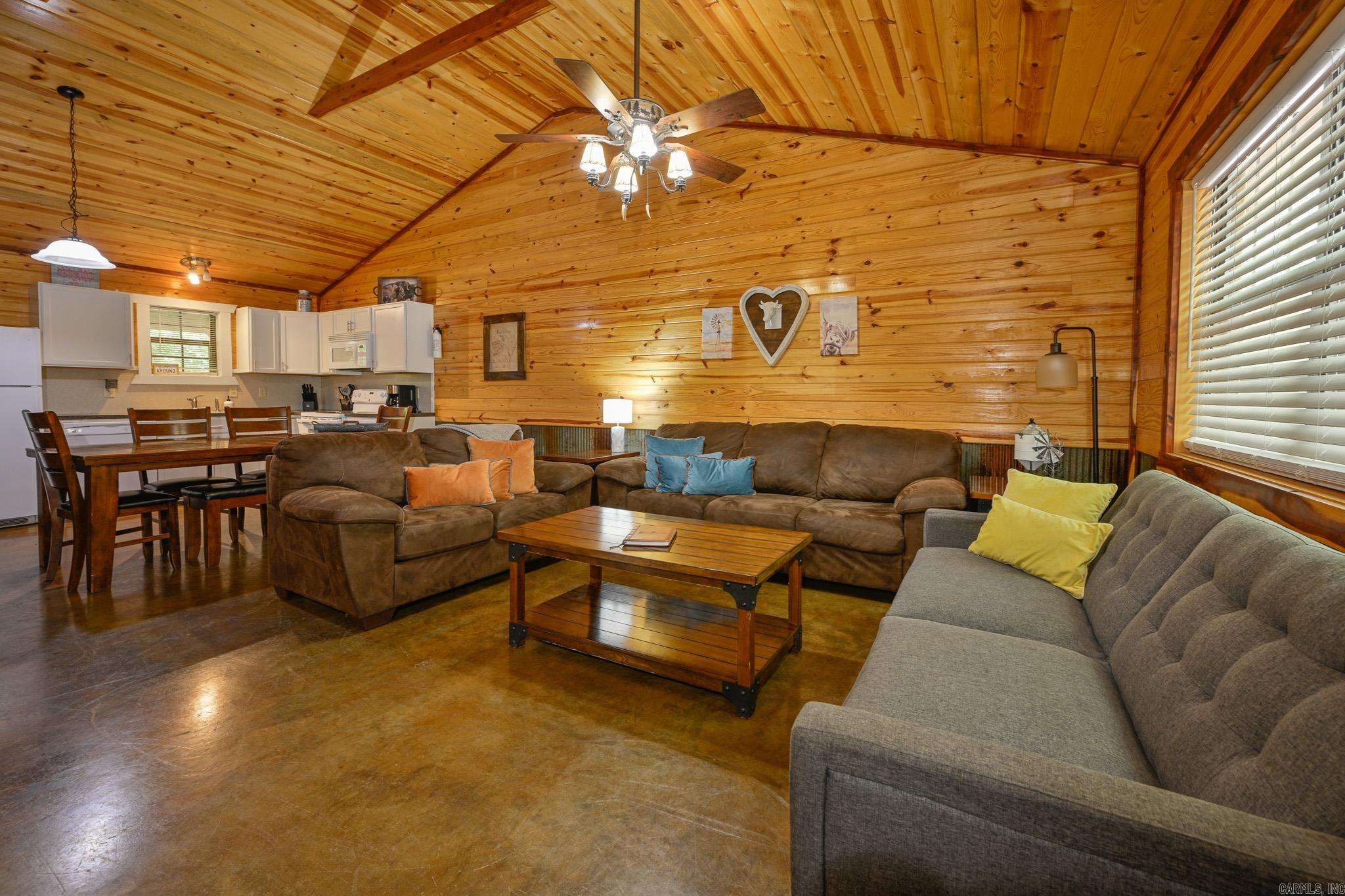 Board Camp - Residential