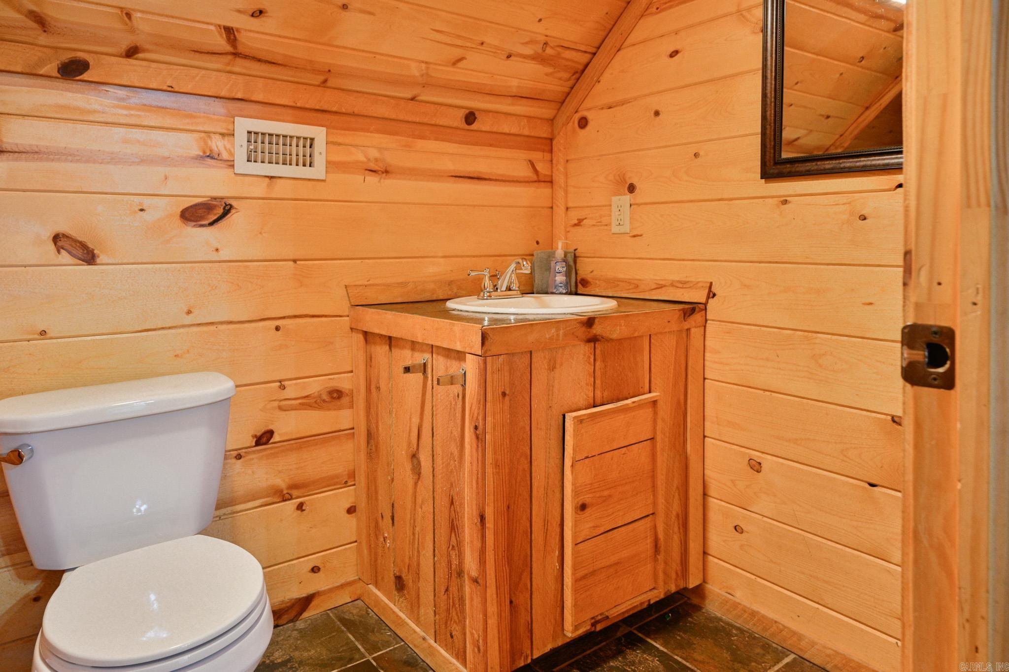 Board Camp - Residential