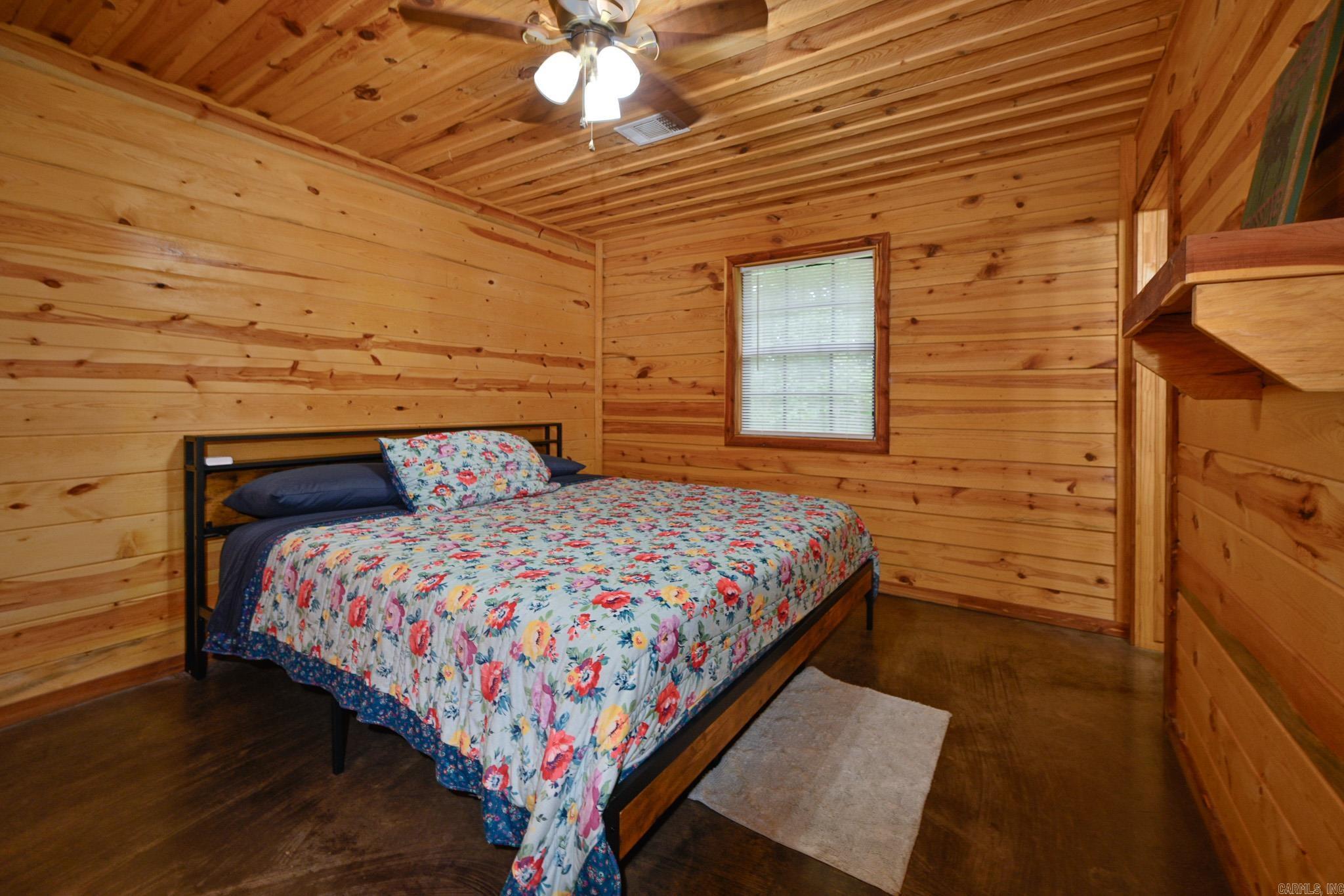 Board Camp - Residential