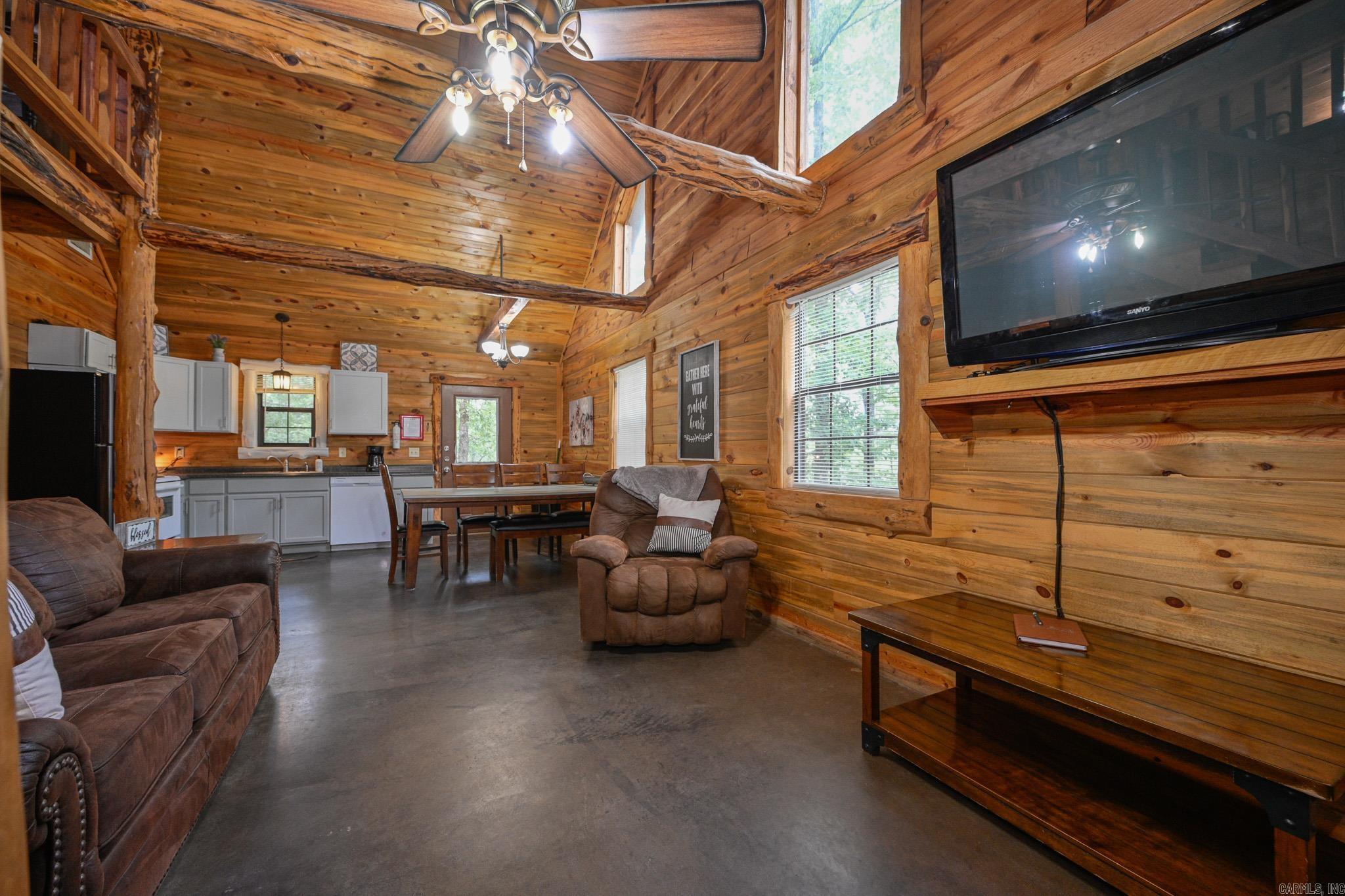 Board Camp - Residential