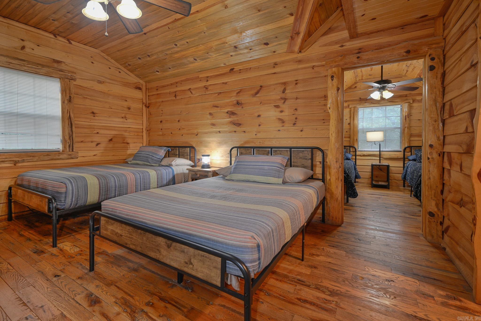 Board Camp - Residential