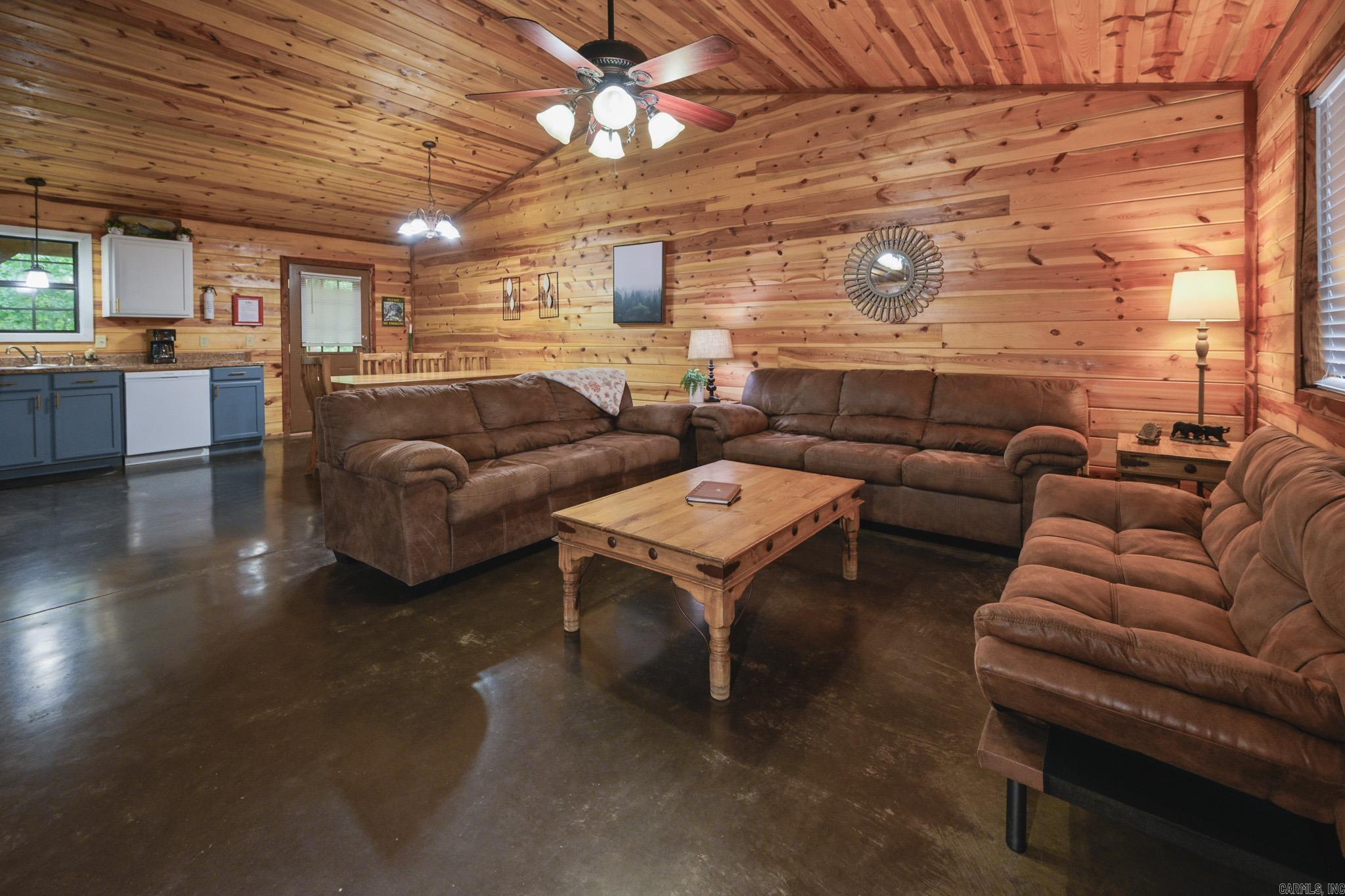 Board Camp - Residential