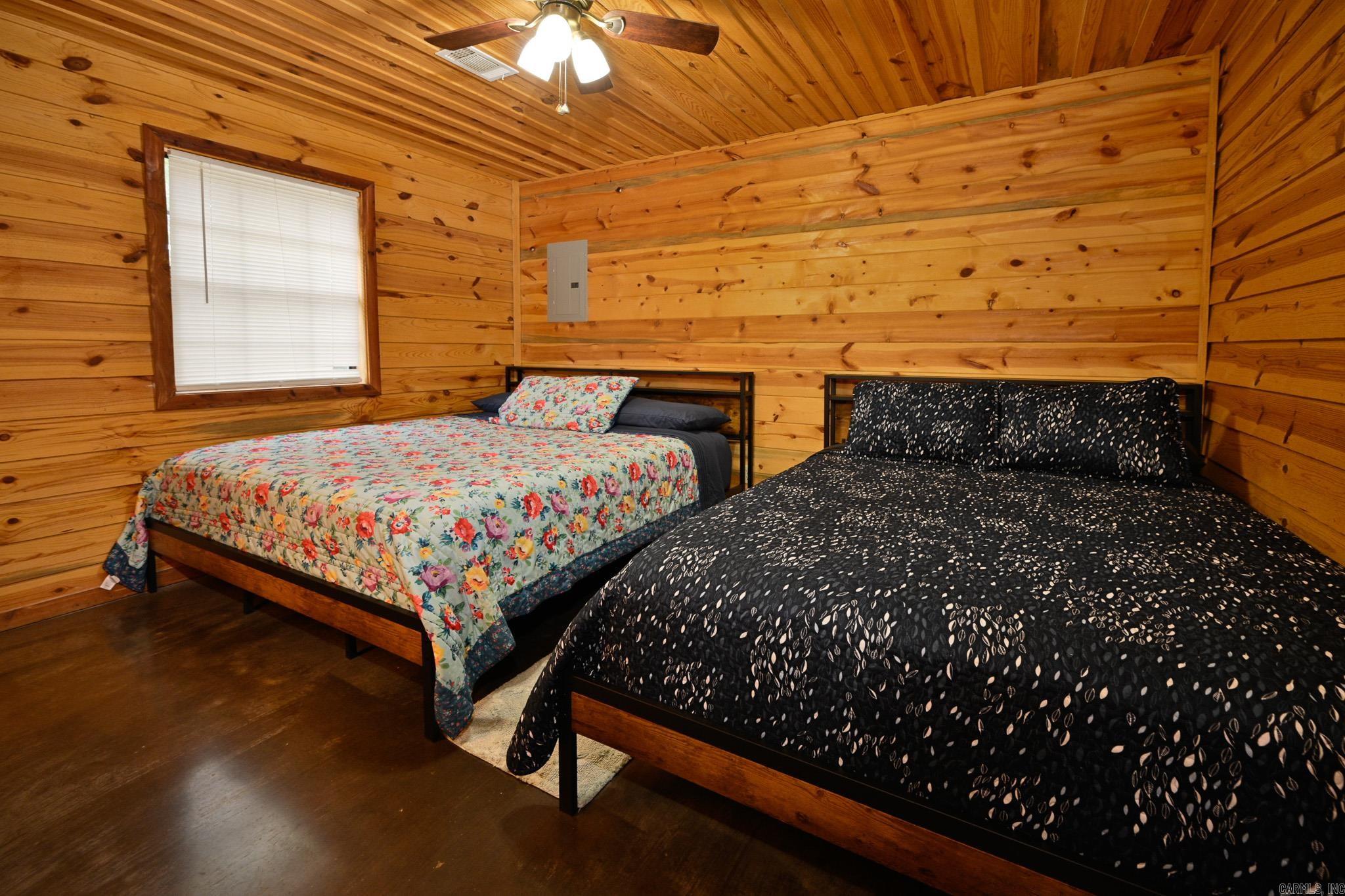 Board Camp - Residential