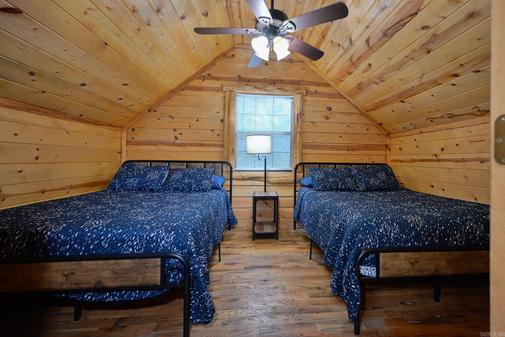 Board Camp - Residential