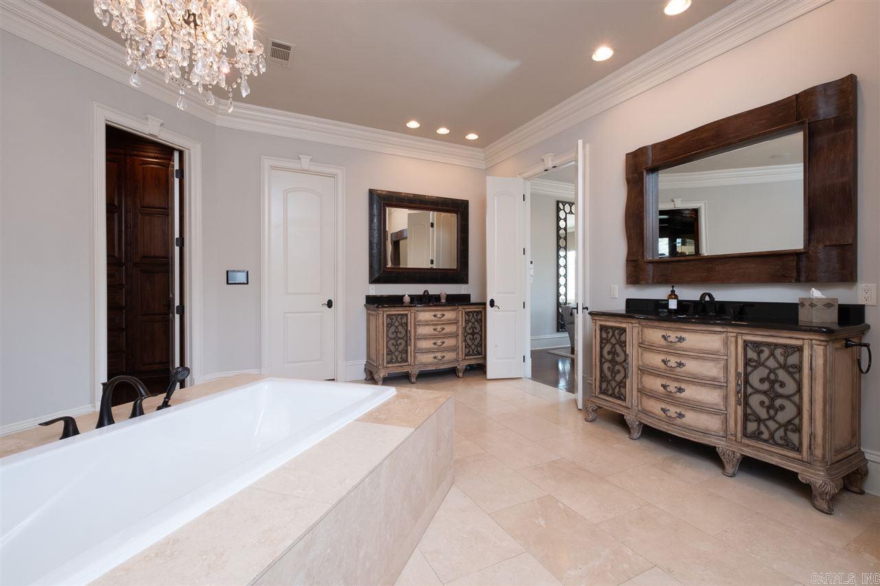 PARK HILL - Residential