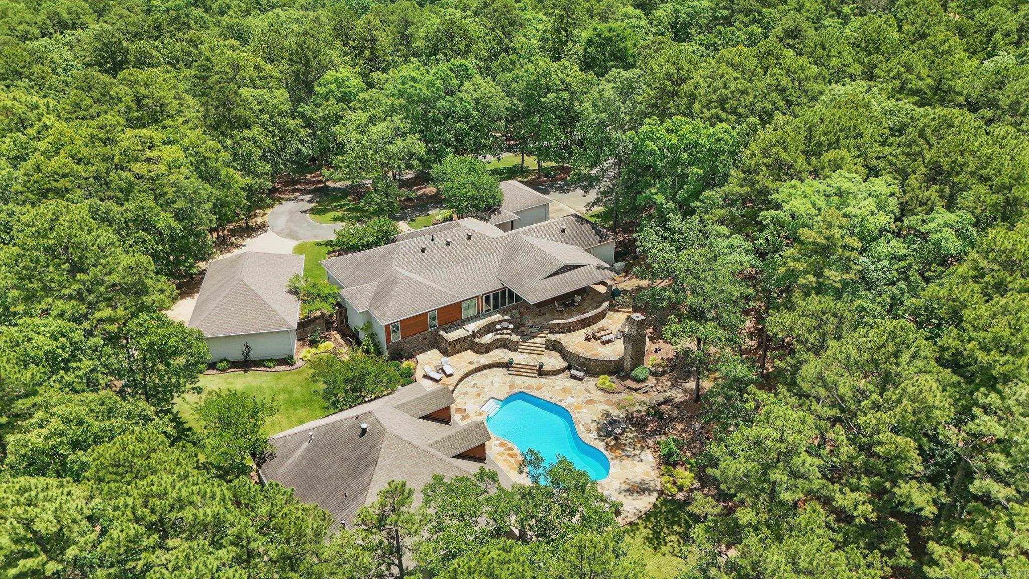 PINNACLE ZINLLAND ESTATES - Residential