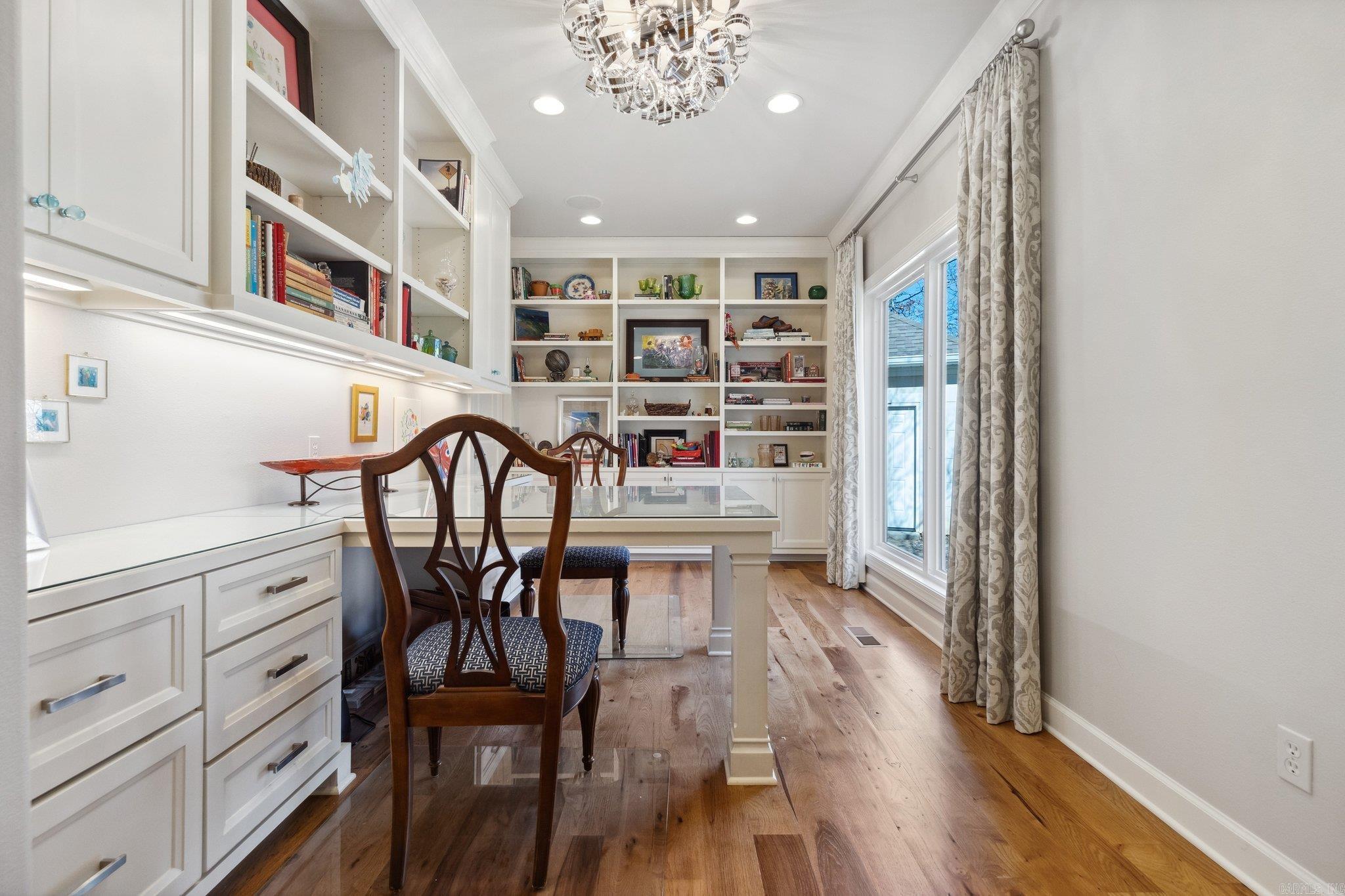 PINNACLE ZINLLAND ESTATES - Residential