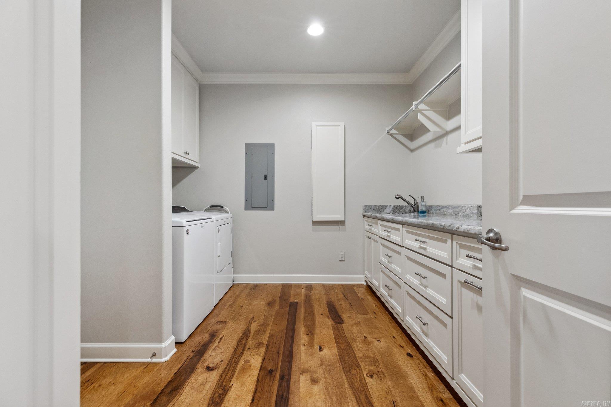 PINNACLE ZINLLAND ESTATES - Residential