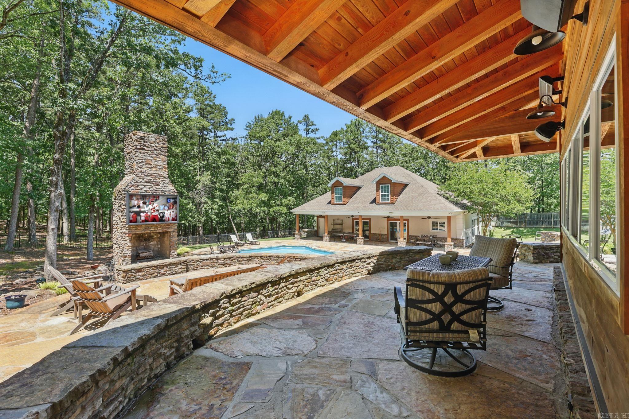 PINNACLE ZINLLAND ESTATES - Residential