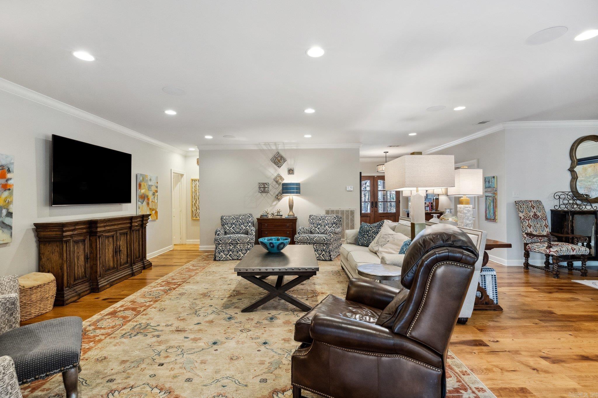 PINNACLE ZINLLAND ESTATES - Residential