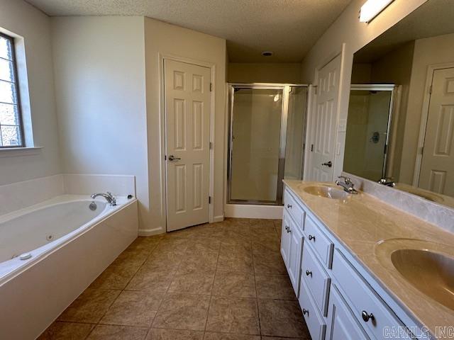 EMERALD VALLEY - Residential