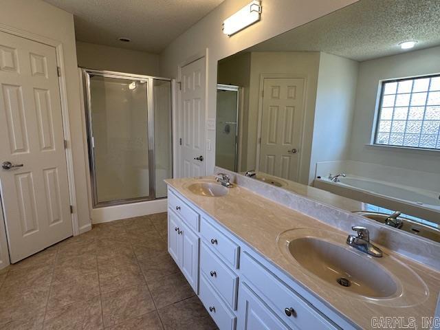 EMERALD VALLEY - Residential