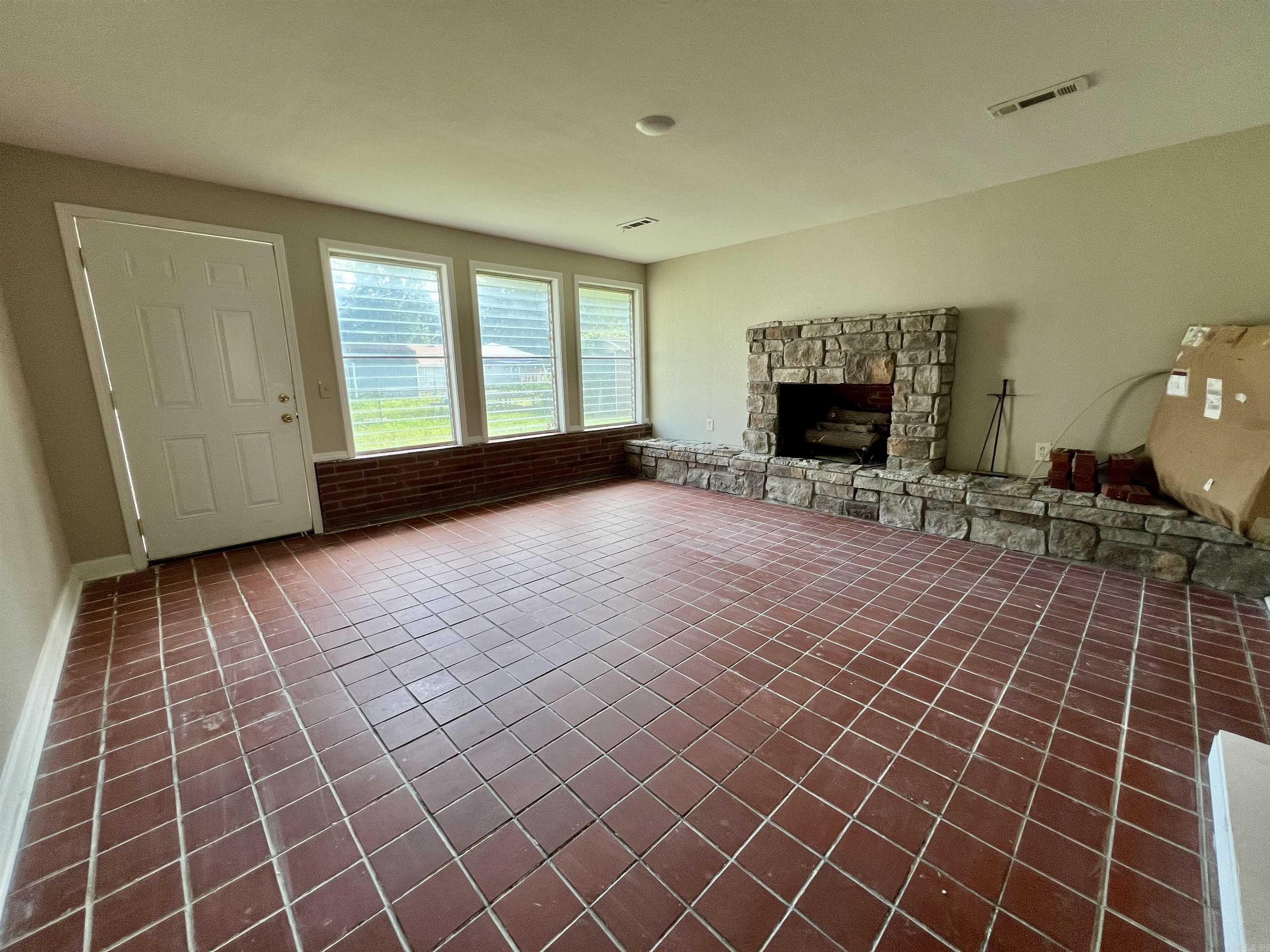 HILLSIDE ADDITION - Residential