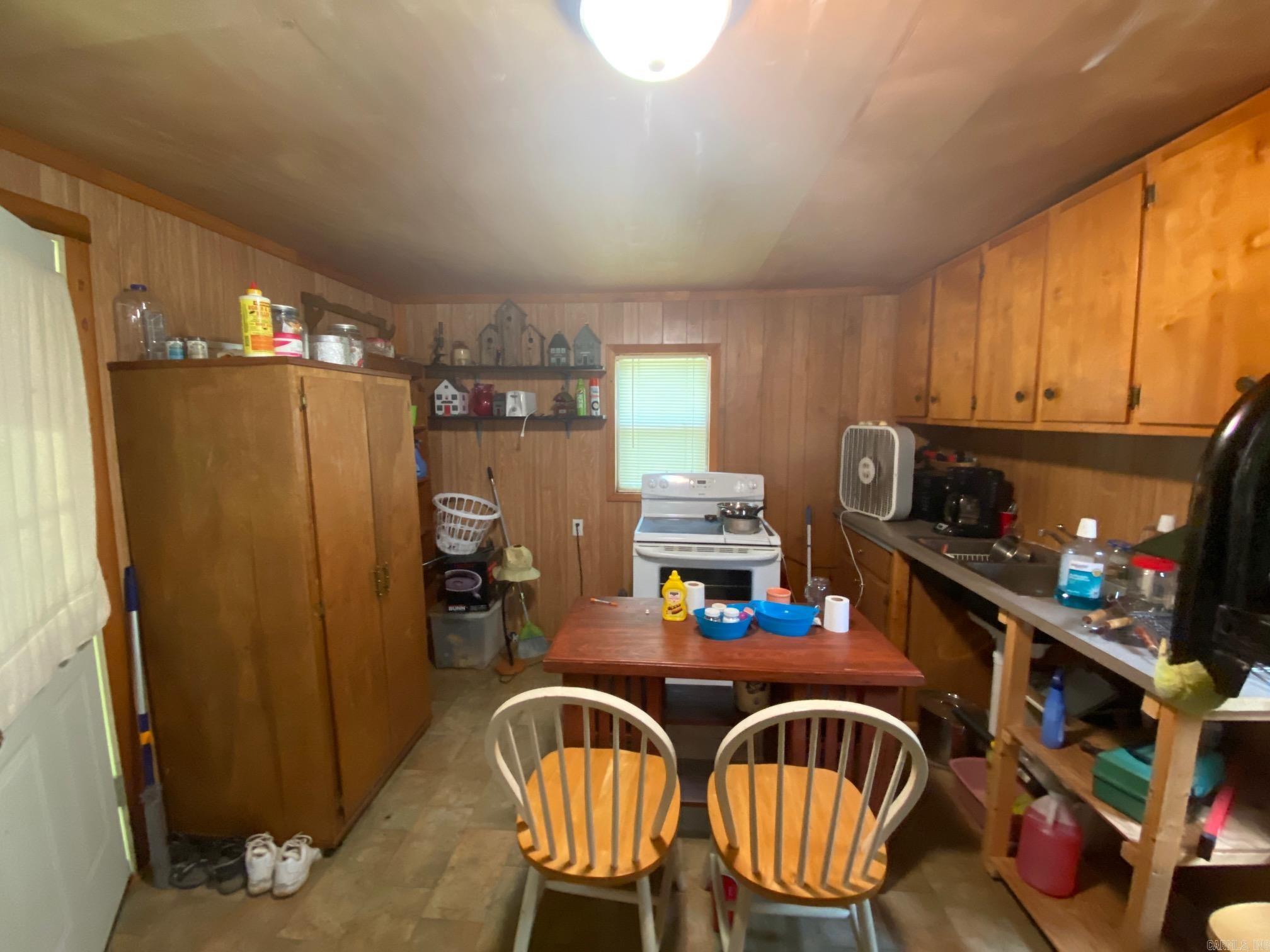 Metes & Bounds - Land