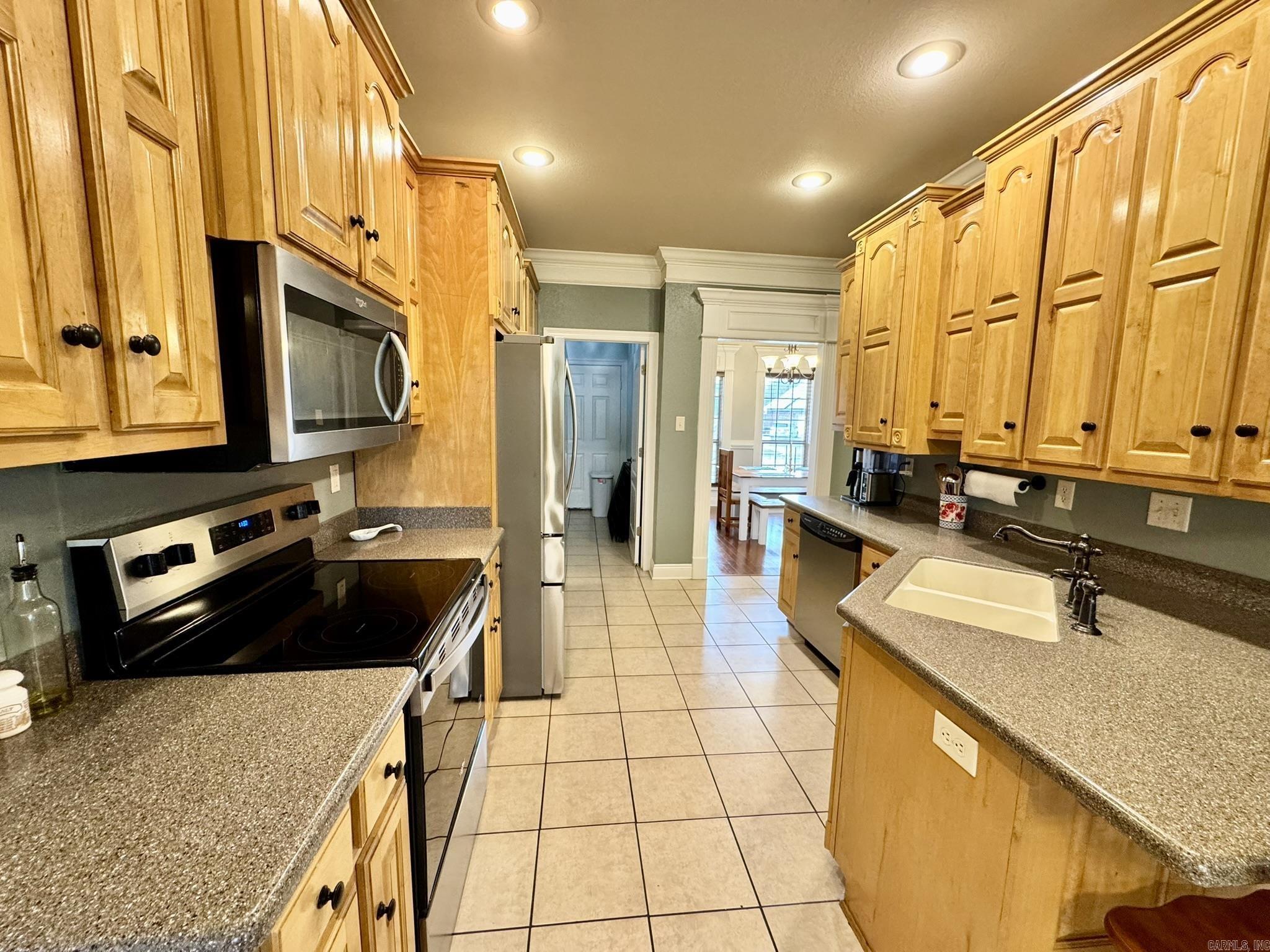 SHADOW CREEK - Residential