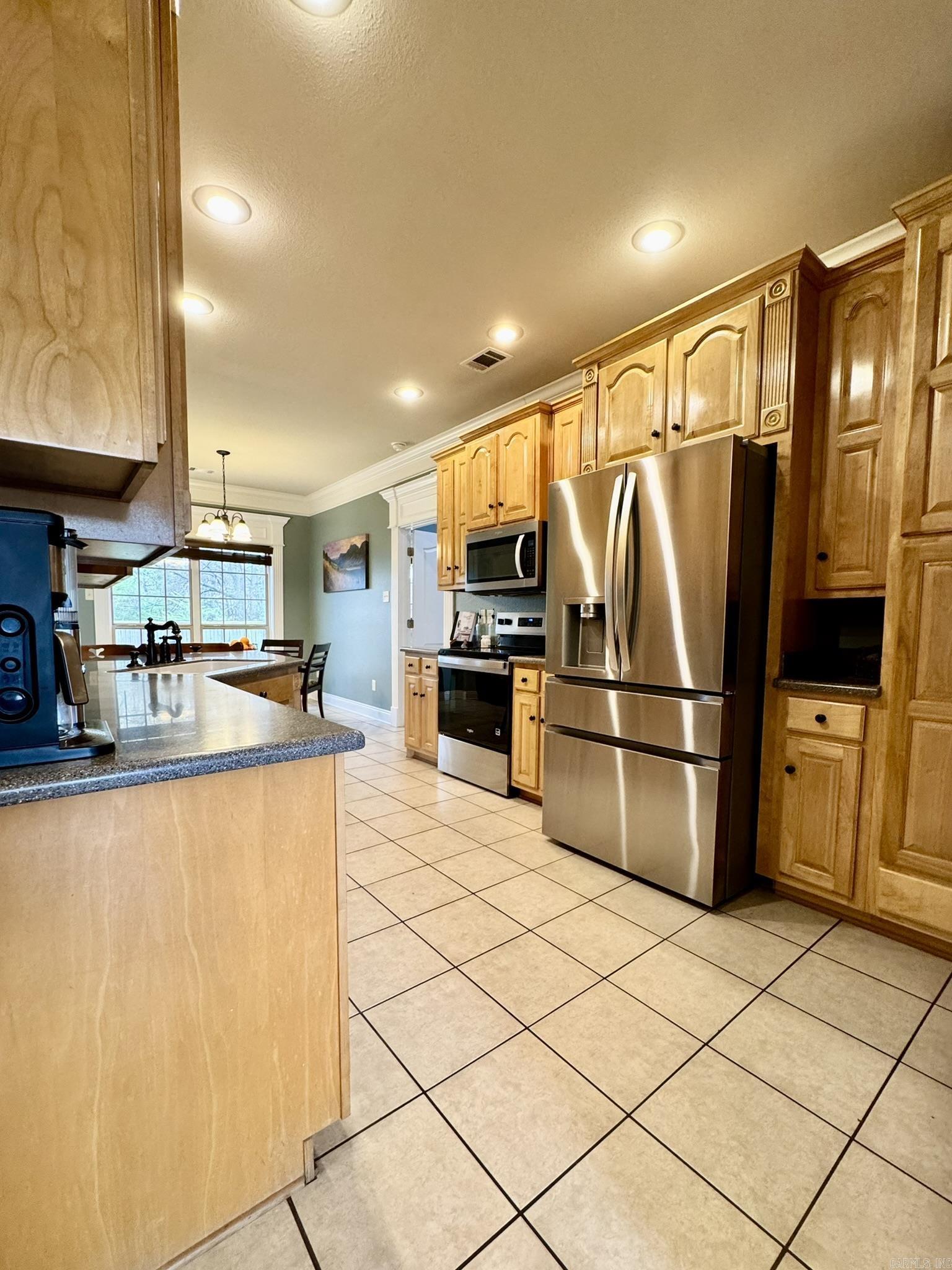 SHADOW CREEK - Residential