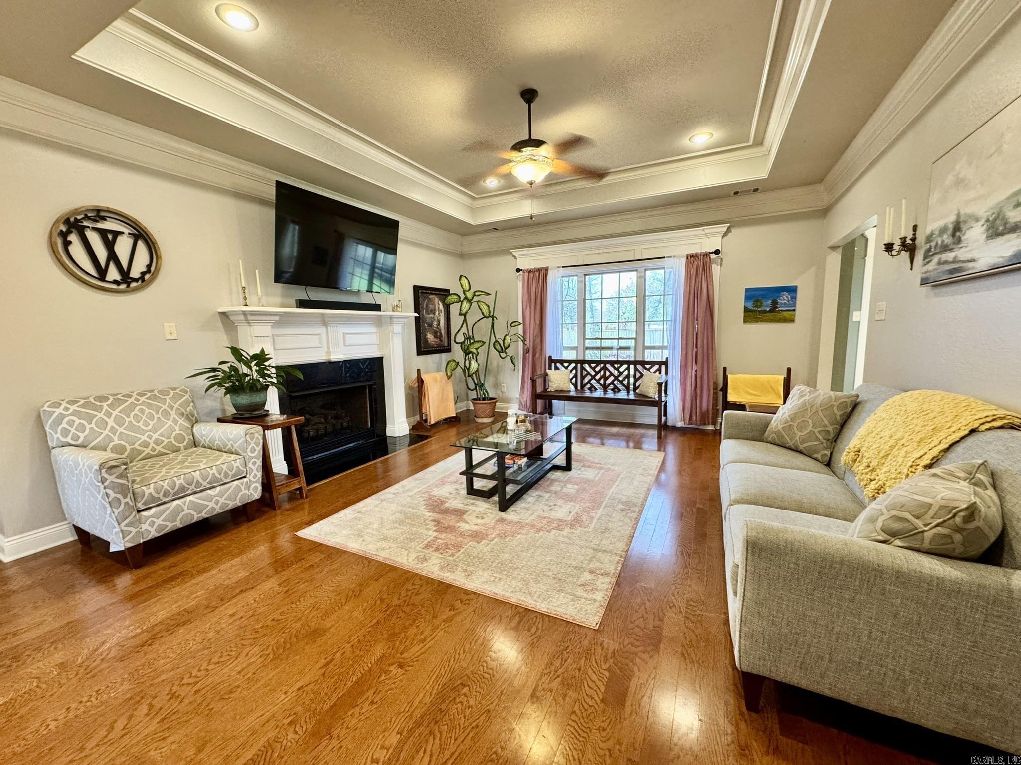 SHADOW CREEK - Residential