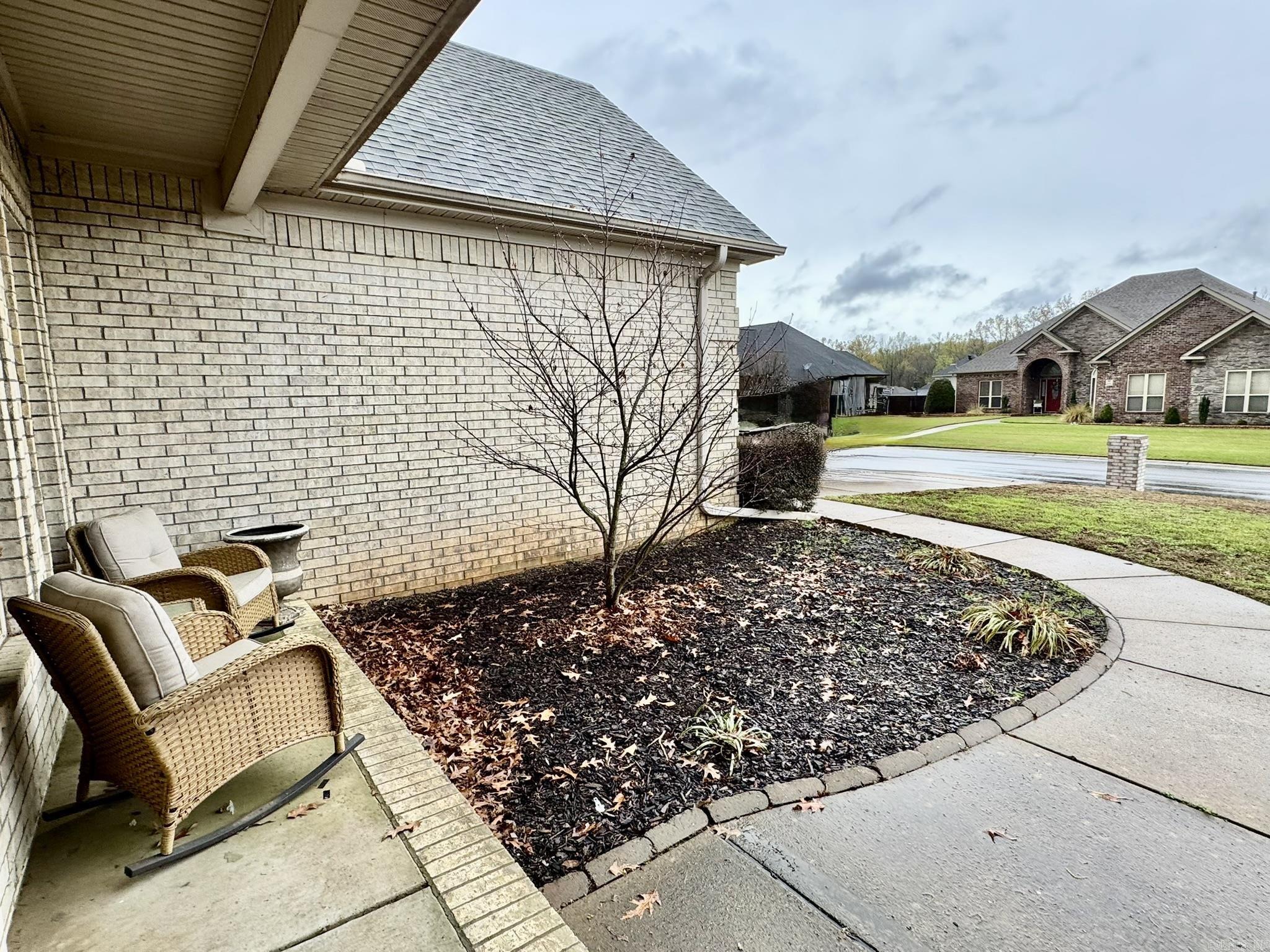 SHADOW CREEK - Residential