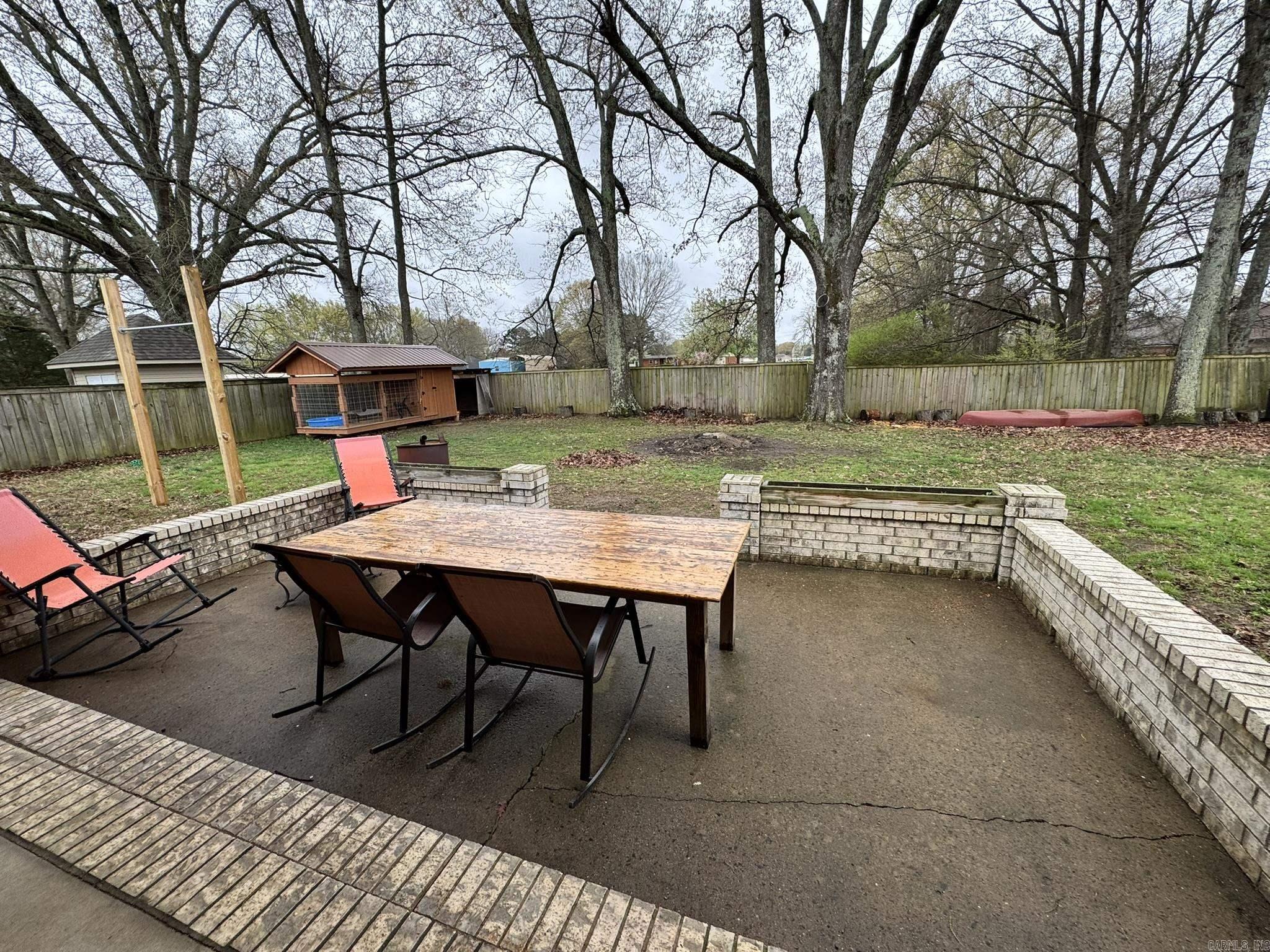 SHADOW CREEK - Residential