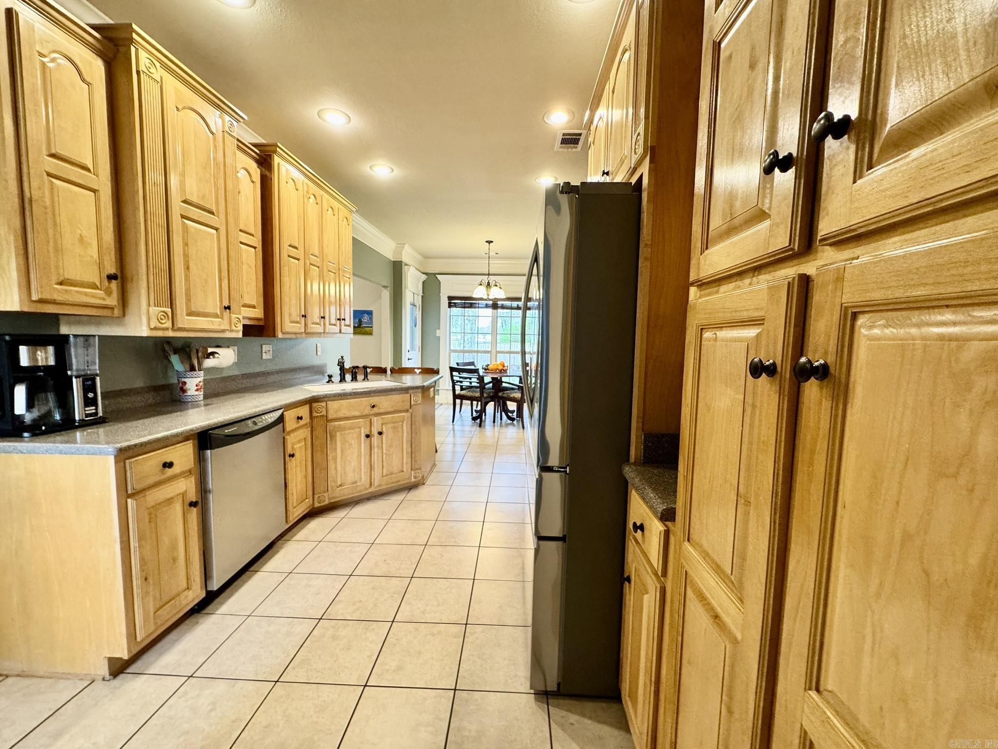 SHADOW CREEK - Residential