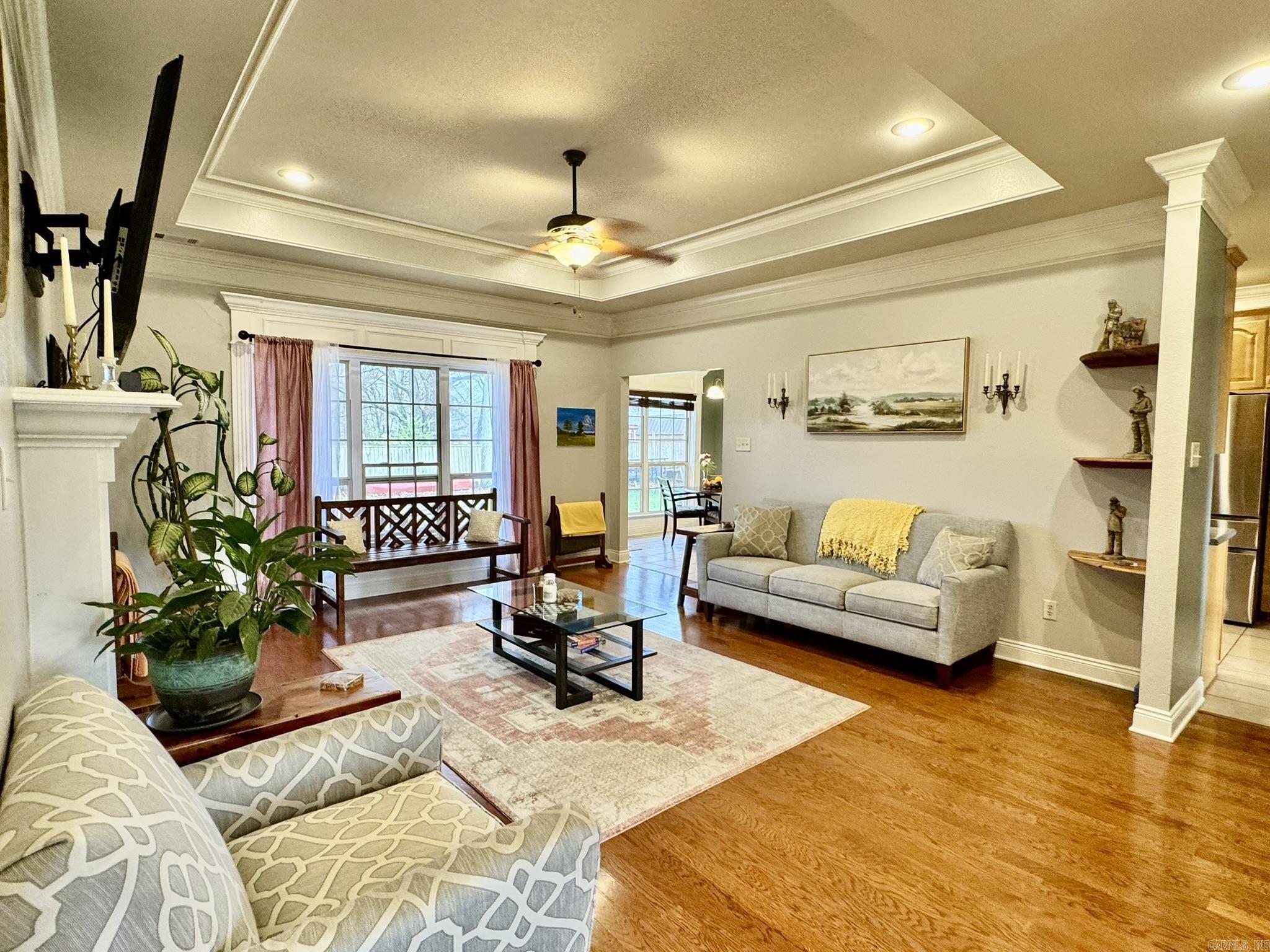 SHADOW CREEK - Residential