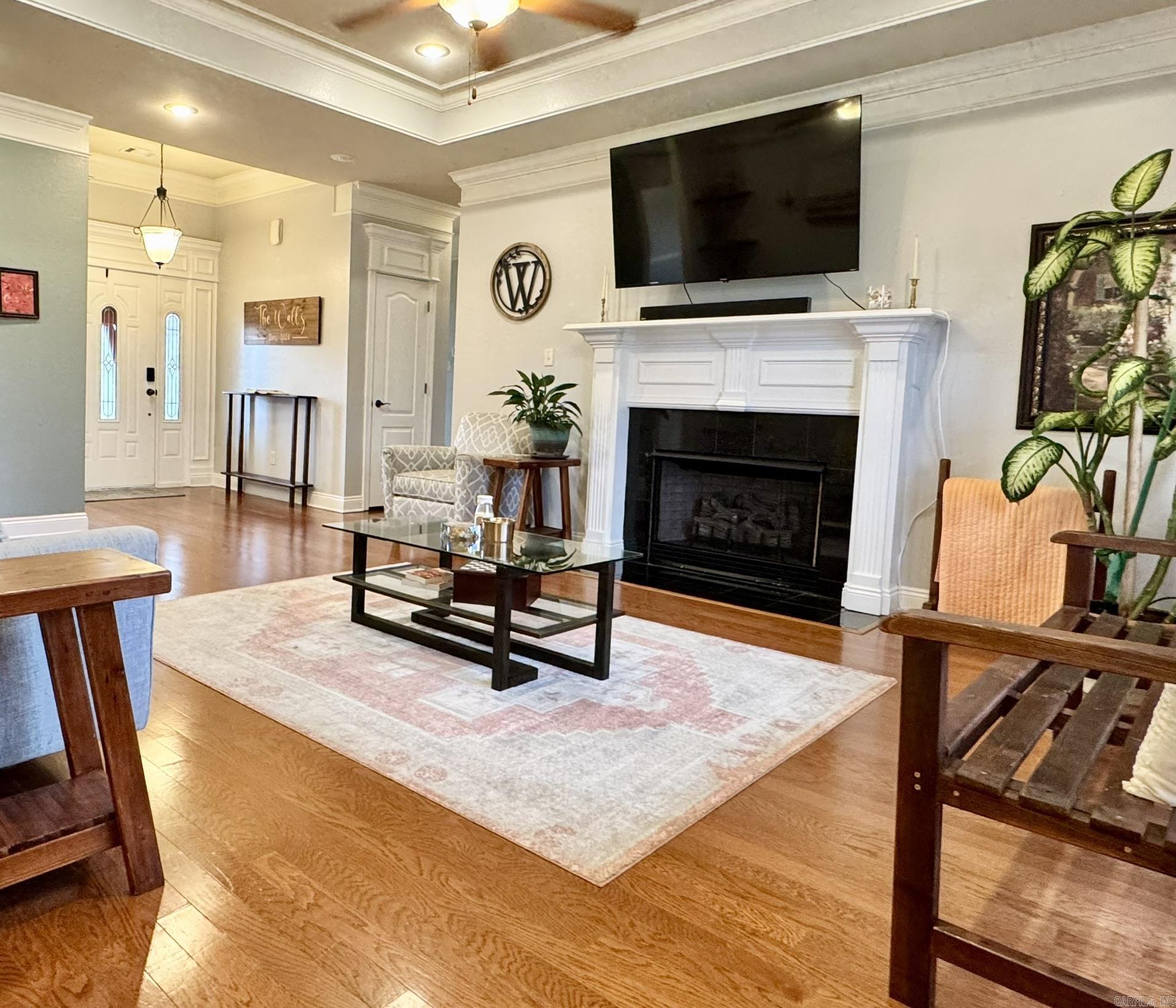 SHADOW CREEK - Residential