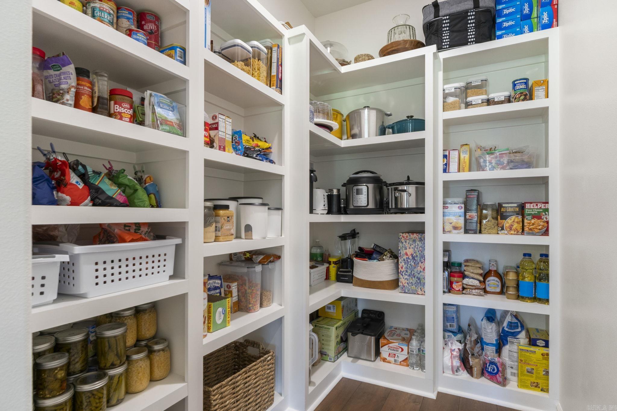 ASHLEY DOWNS - Residential