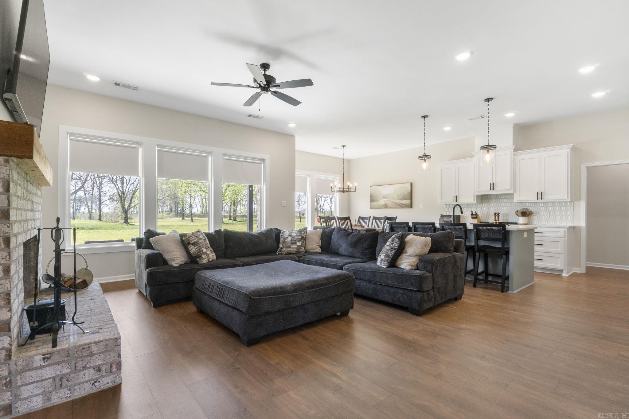 ASHLEY DOWNS - Residential