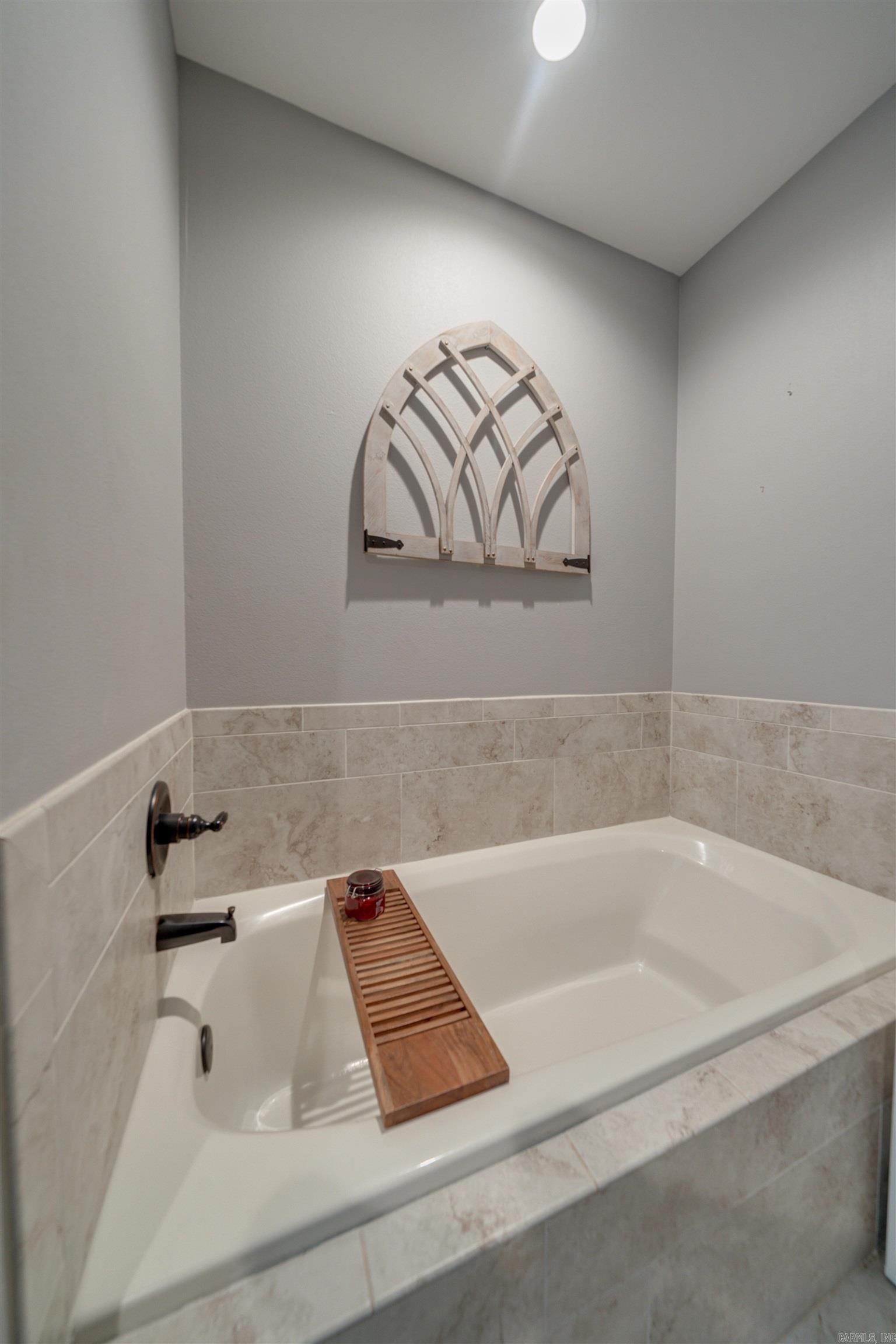 QUAIL RIDGE ESTATES - Residential