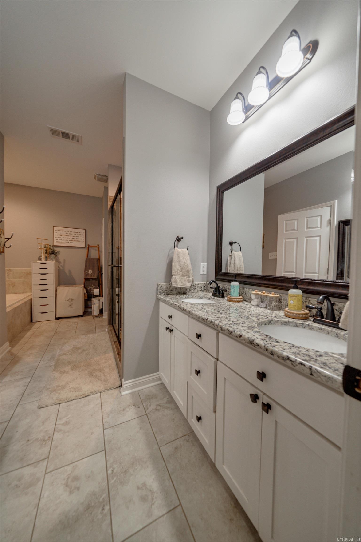 QUAIL RIDGE ESTATES - Residential