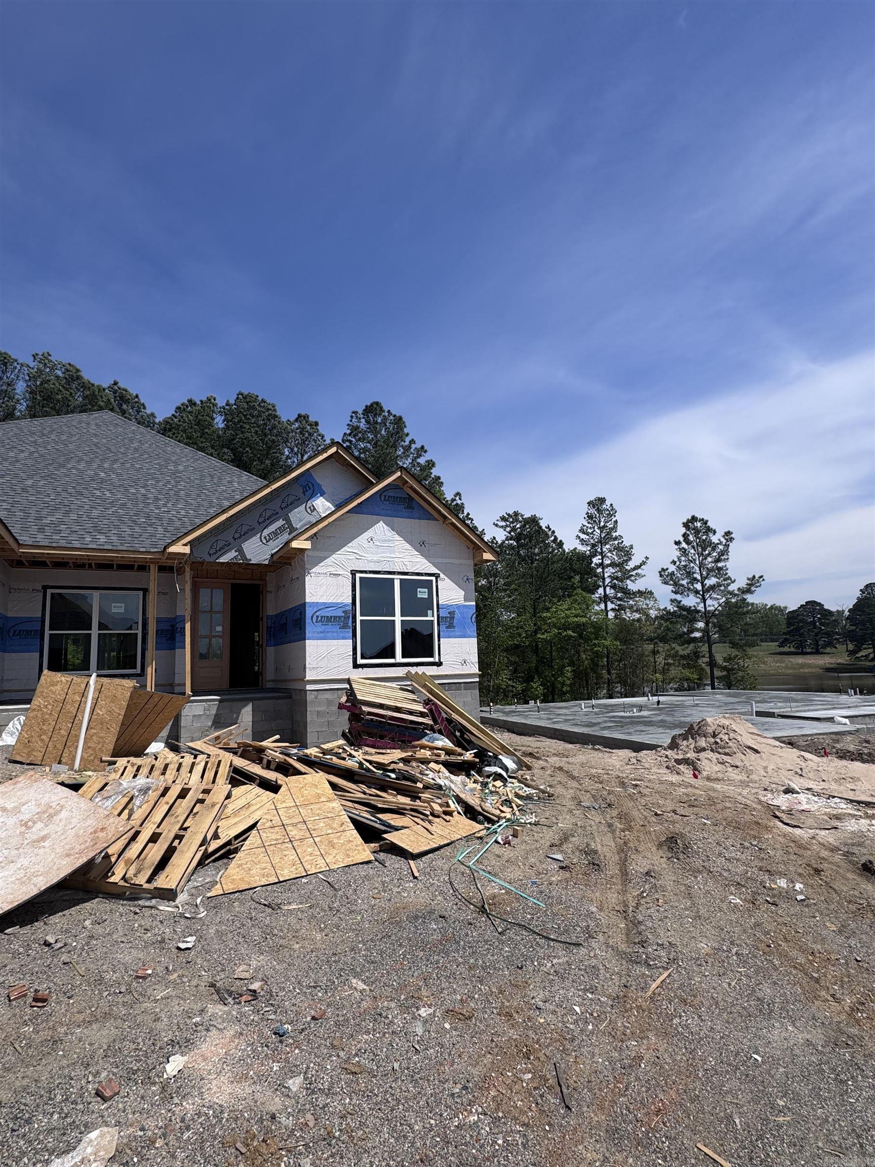 MIDTOWN BRYANT - Residential