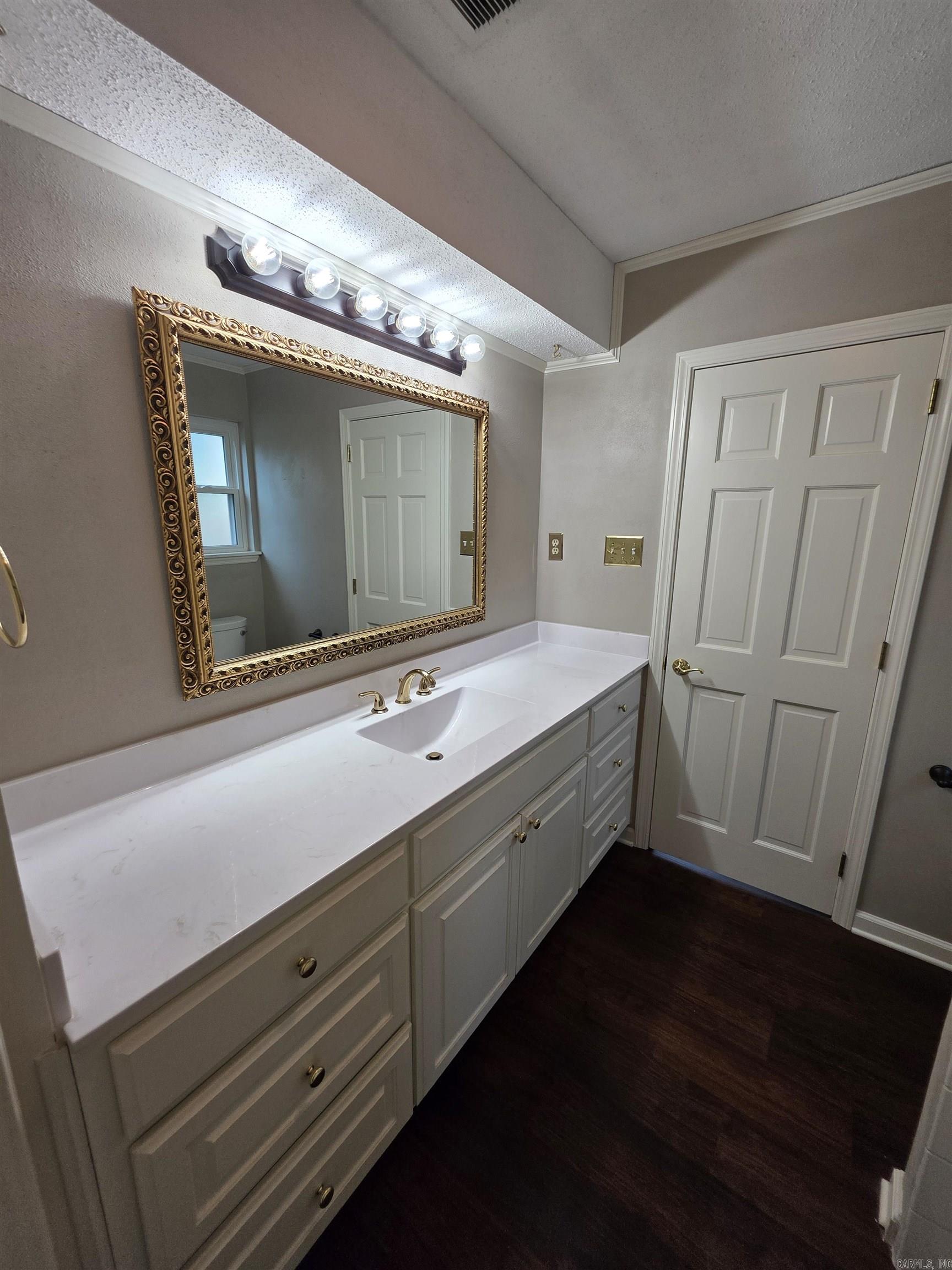 Pleasant Valley - Residential Lease