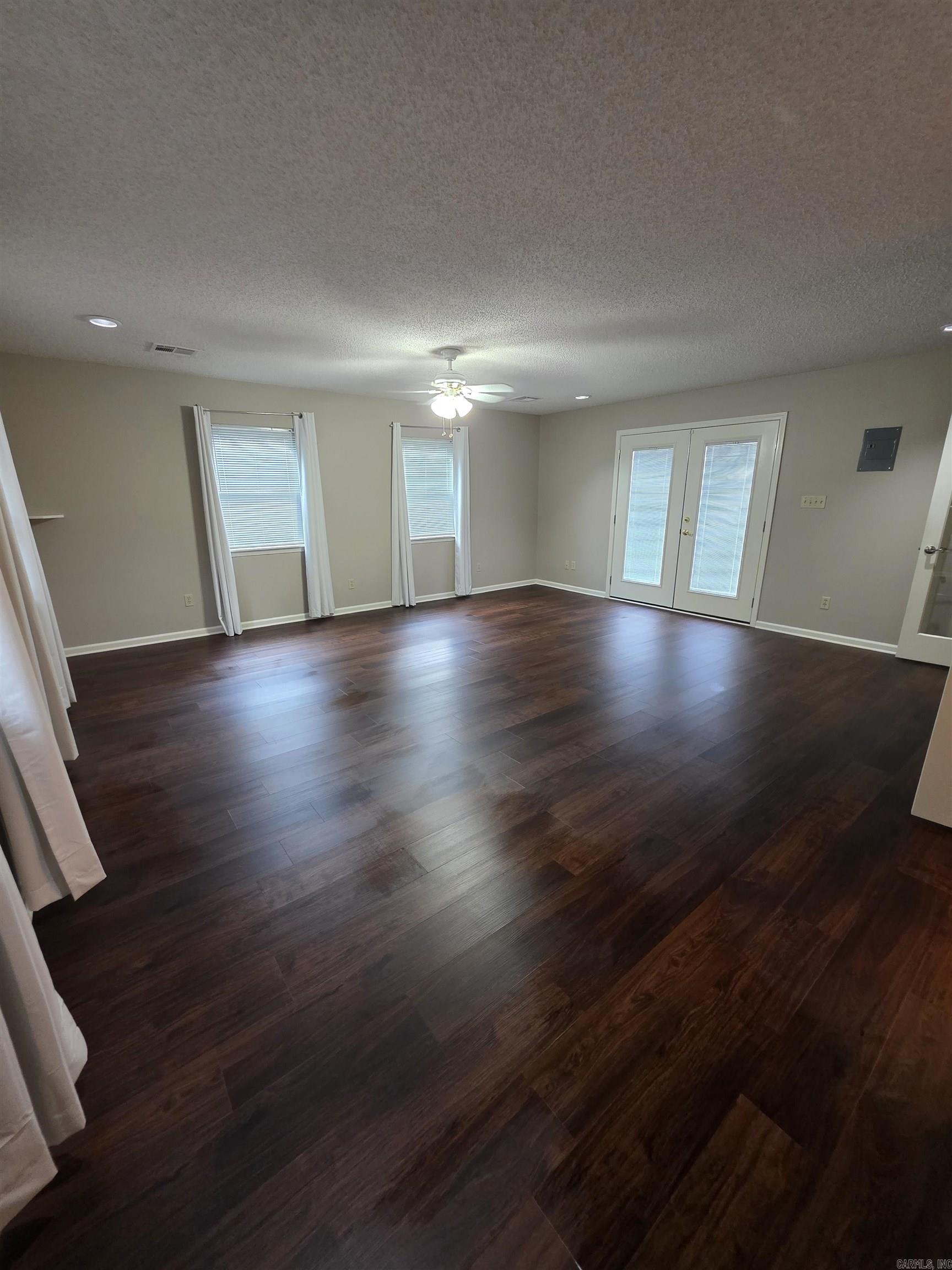 Pleasant Valley - Residential Lease