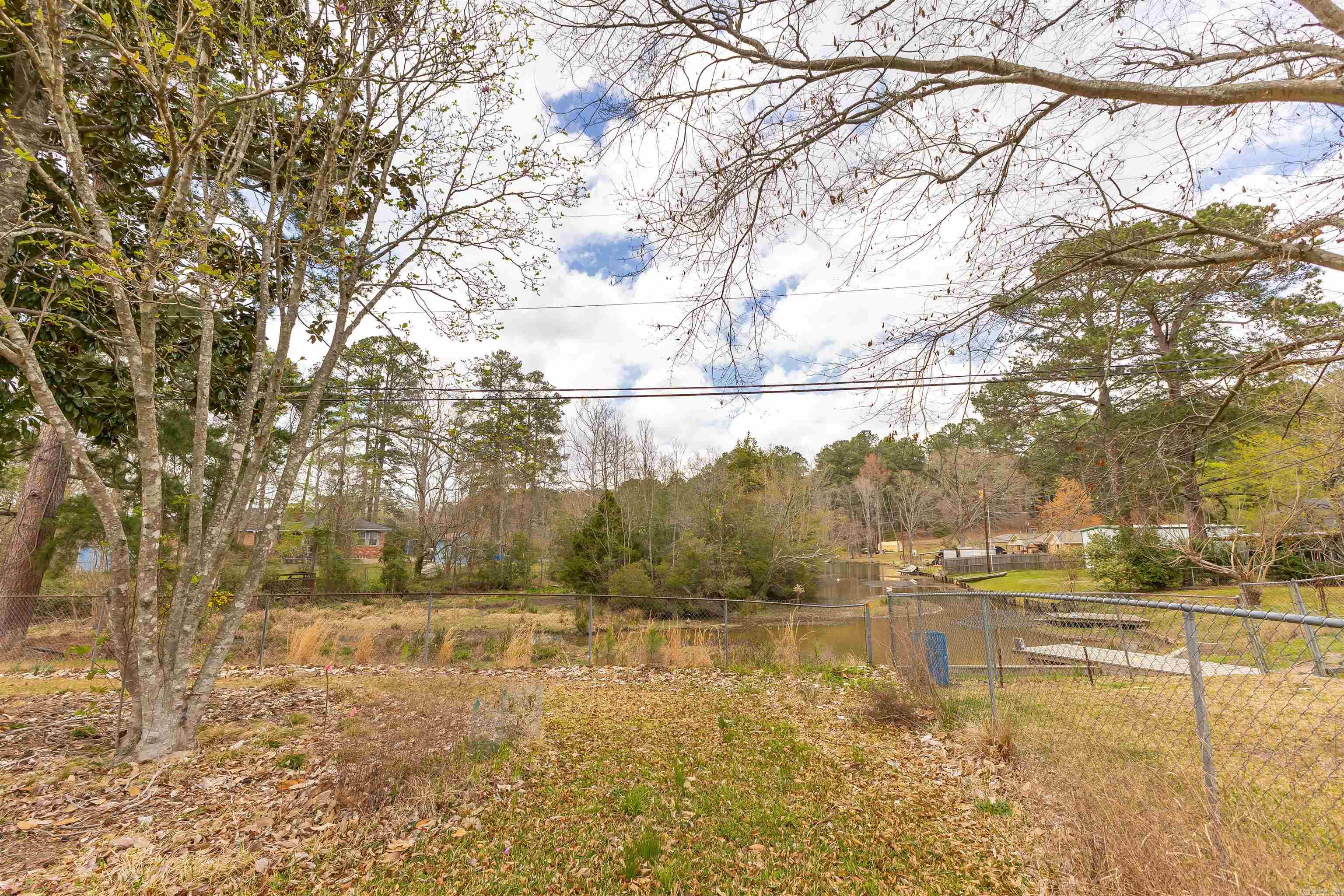 WEST LAKES ESTATES - Residential