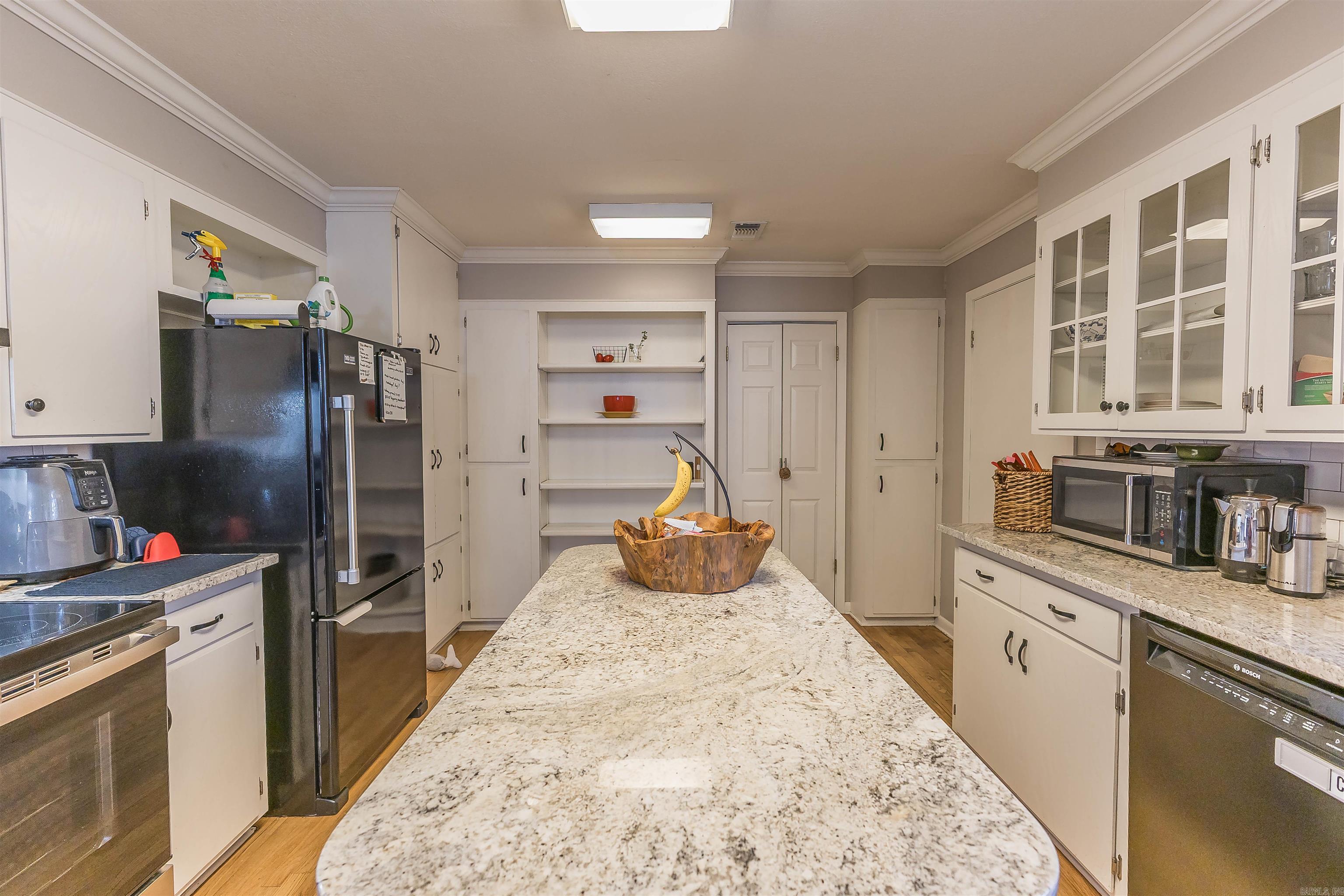 WEST LAKES ESTATES - Residential