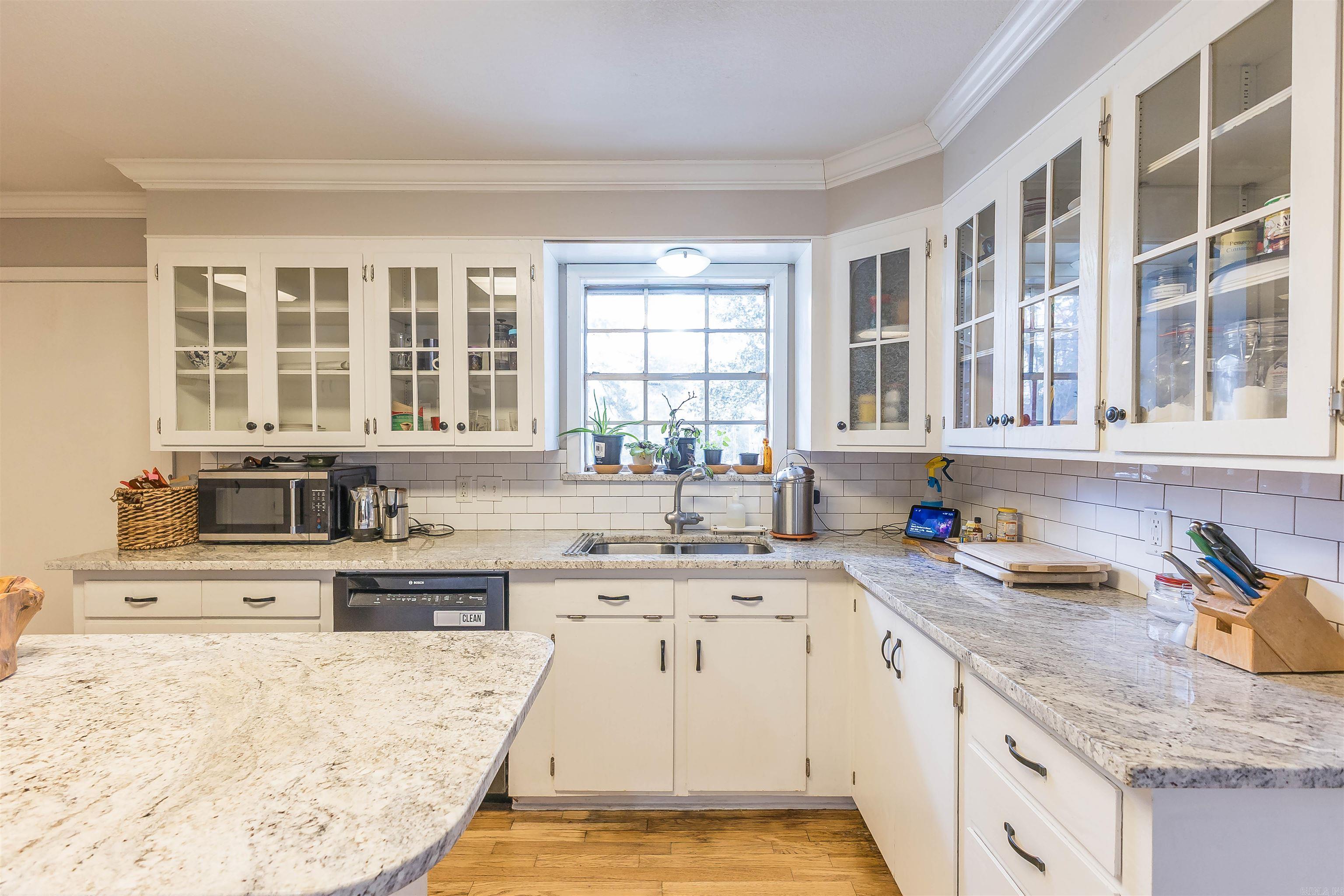 WEST LAKES ESTATES - Residential