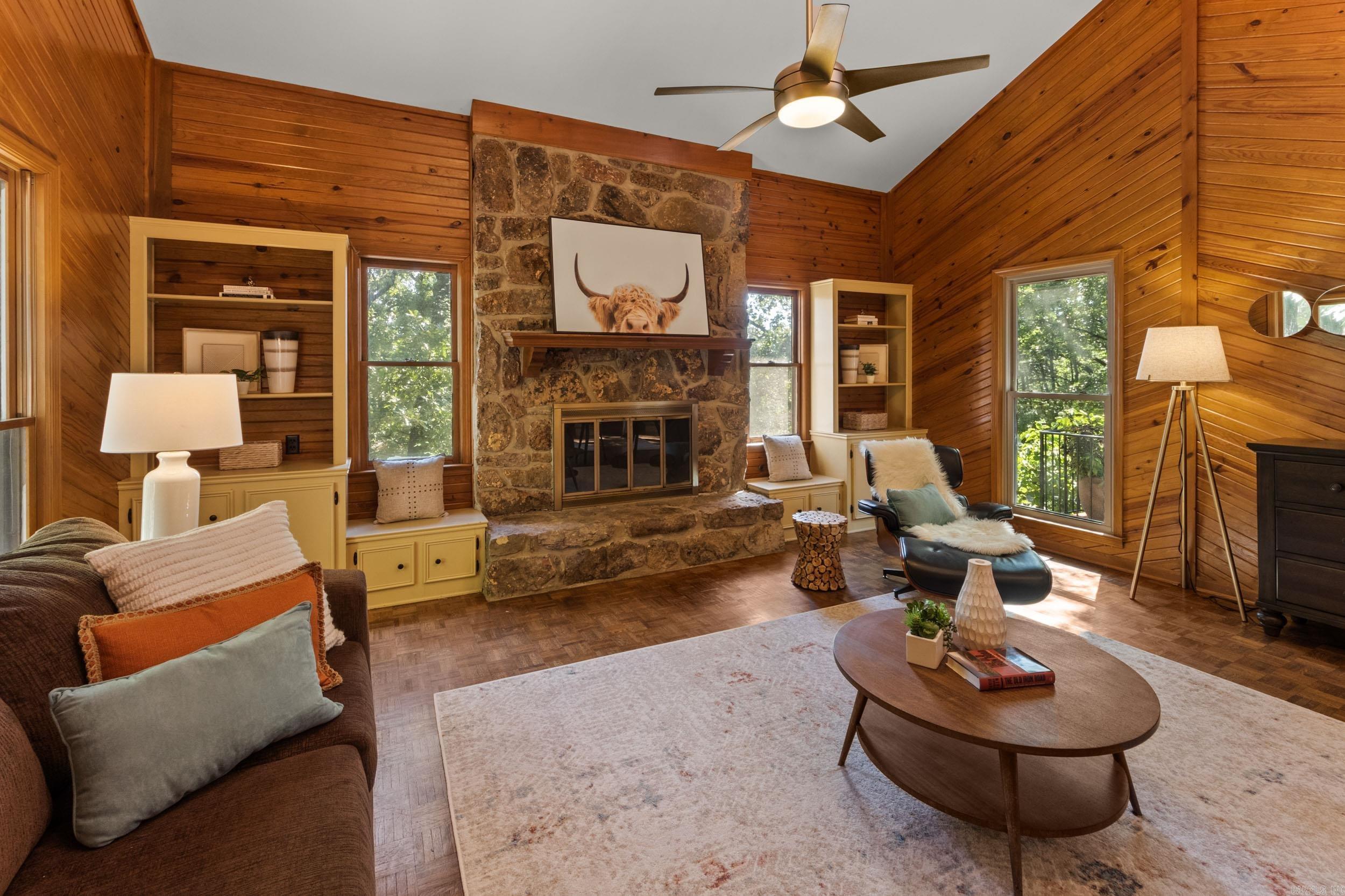 PLEASANT VALLEY - Residential