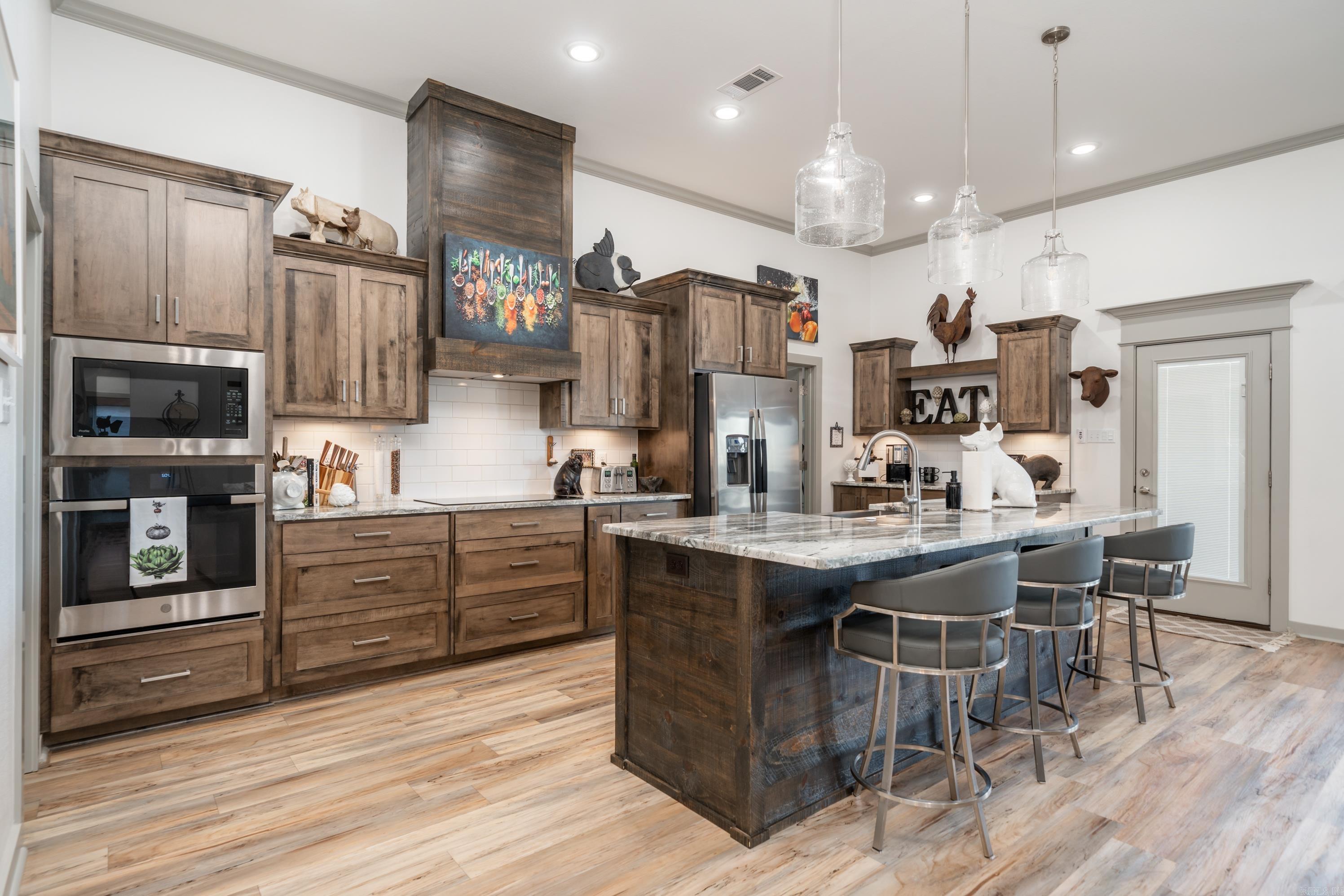 Lakeside Gardens - Residential