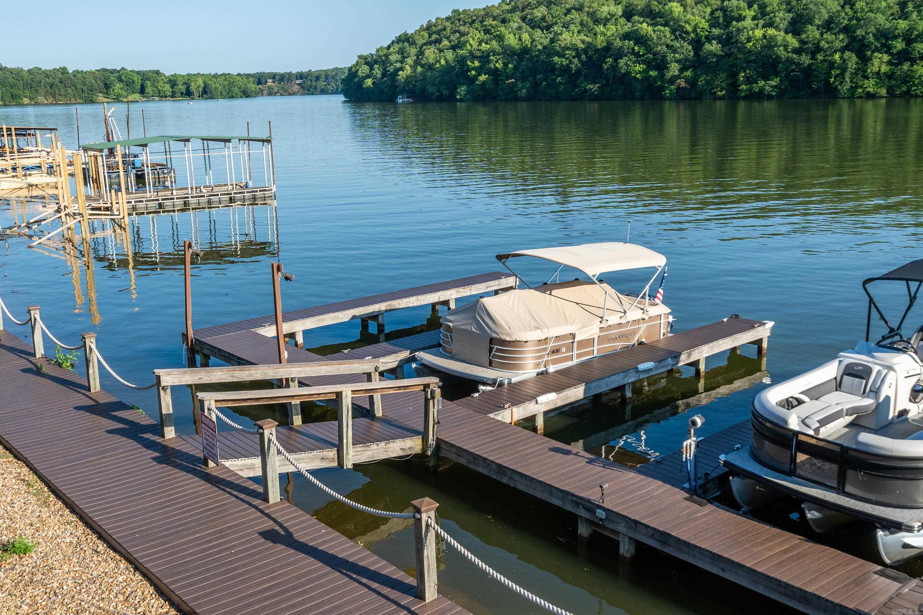 Lakeside Gardens - Residential