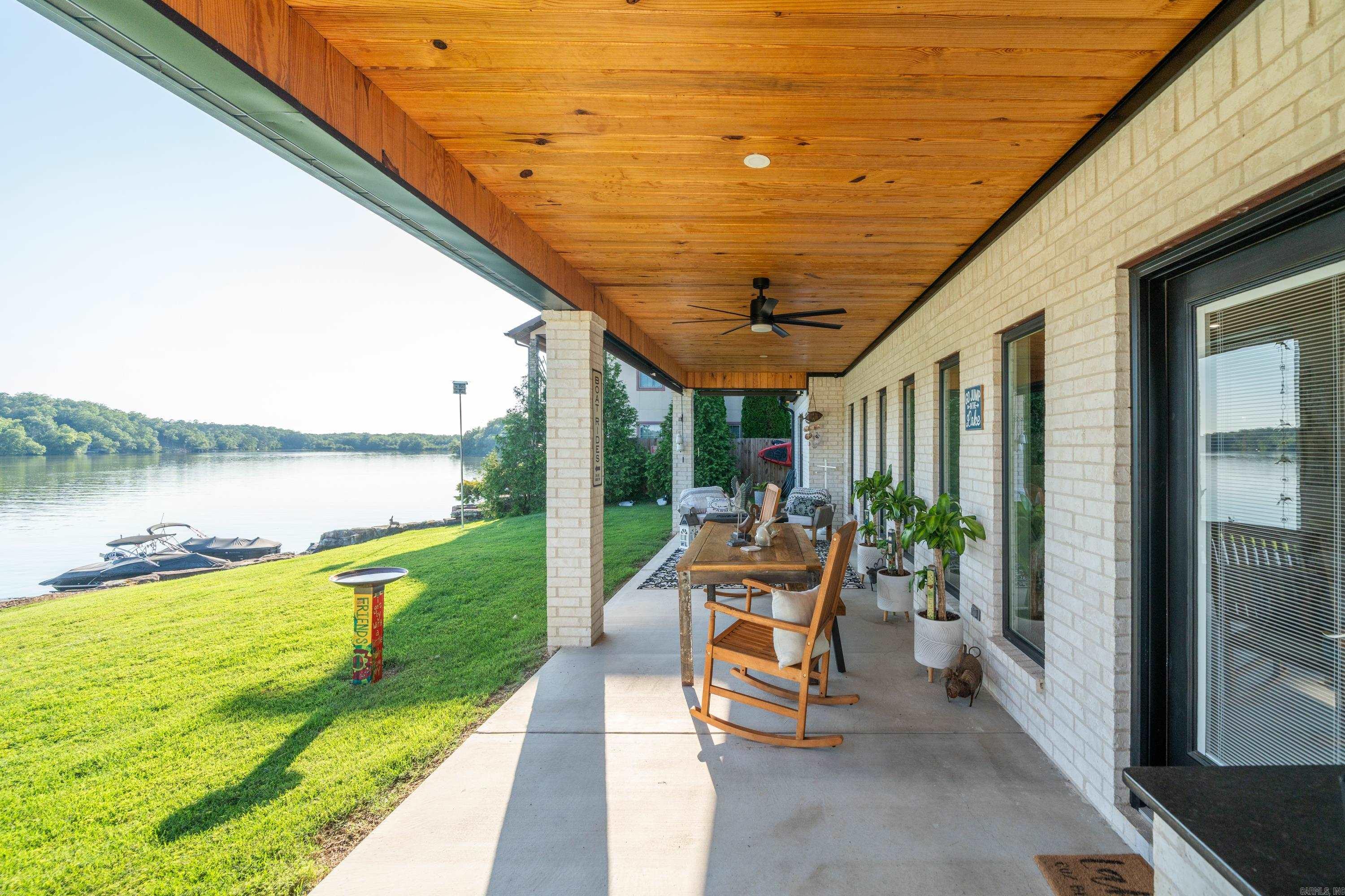 Lakeside Gardens - Residential