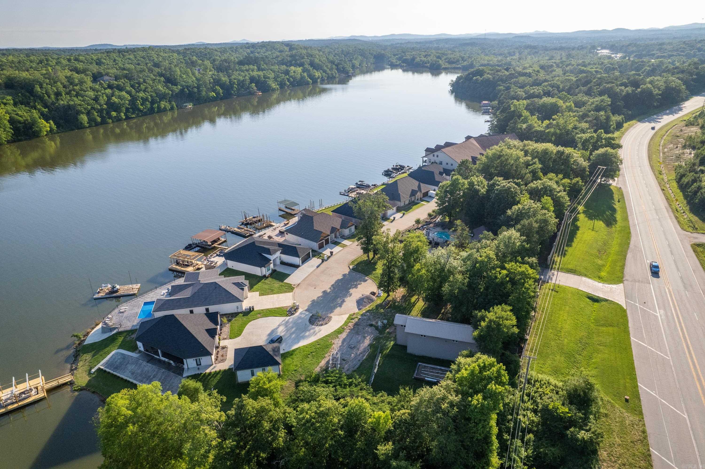 Lakeside Gardens - Residential