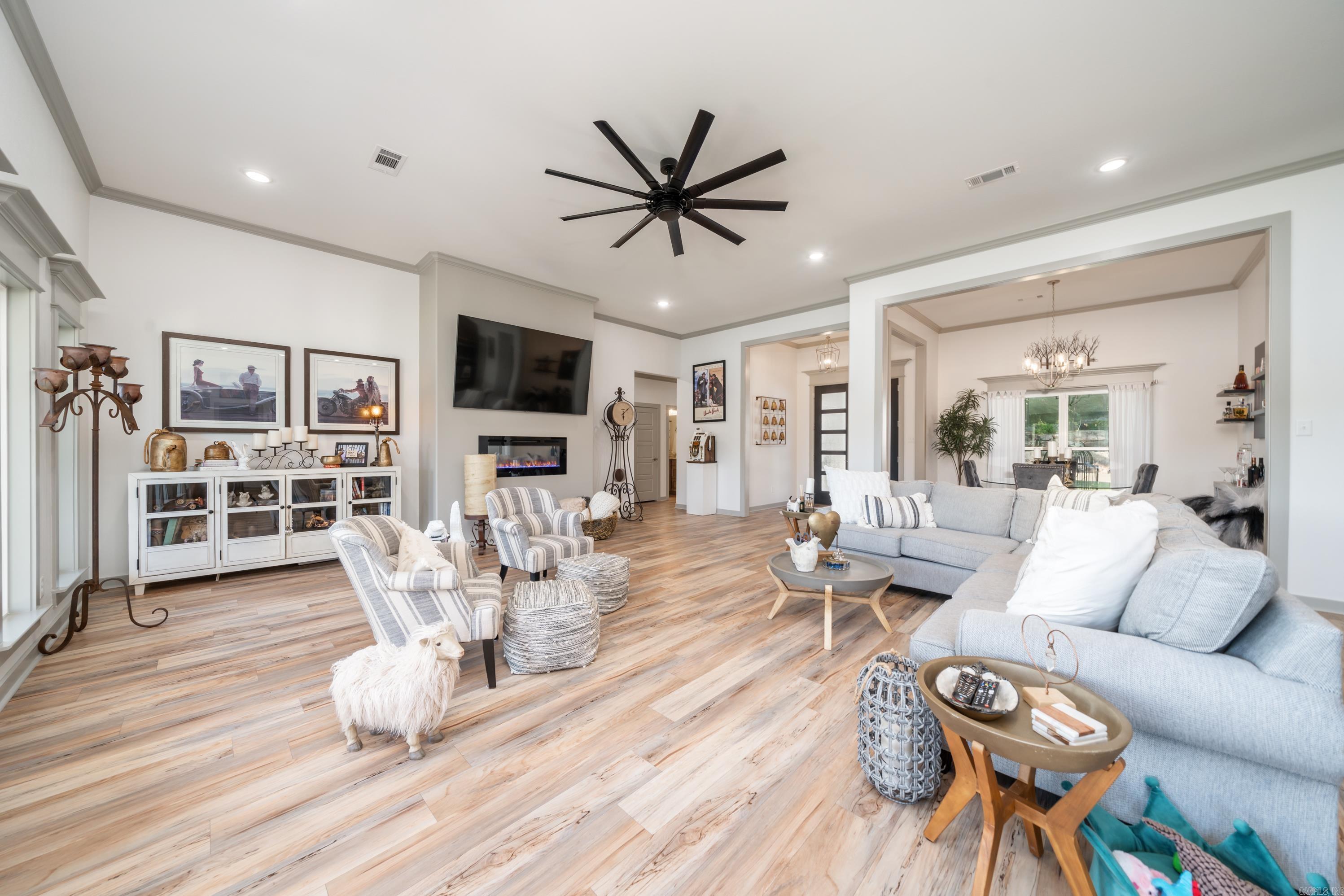 Lakeside Gardens - Residential