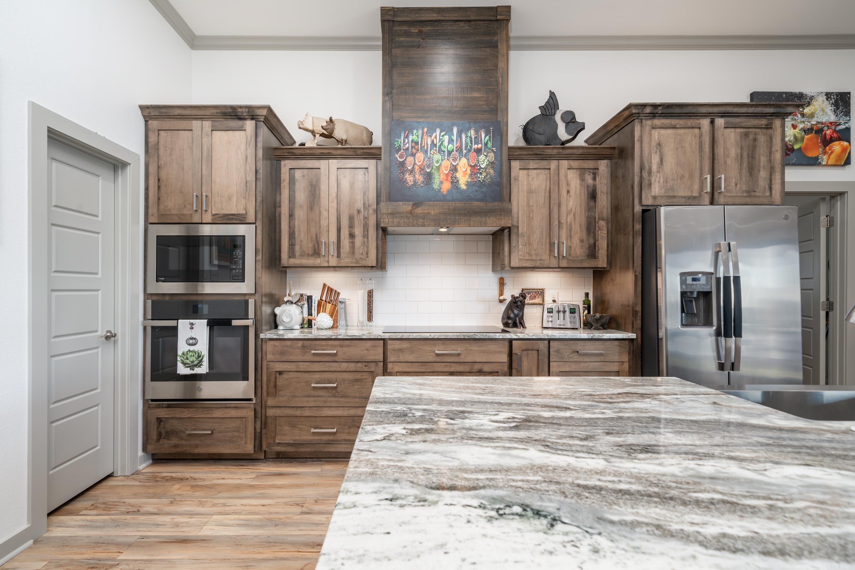 Lakeside Gardens - Residential